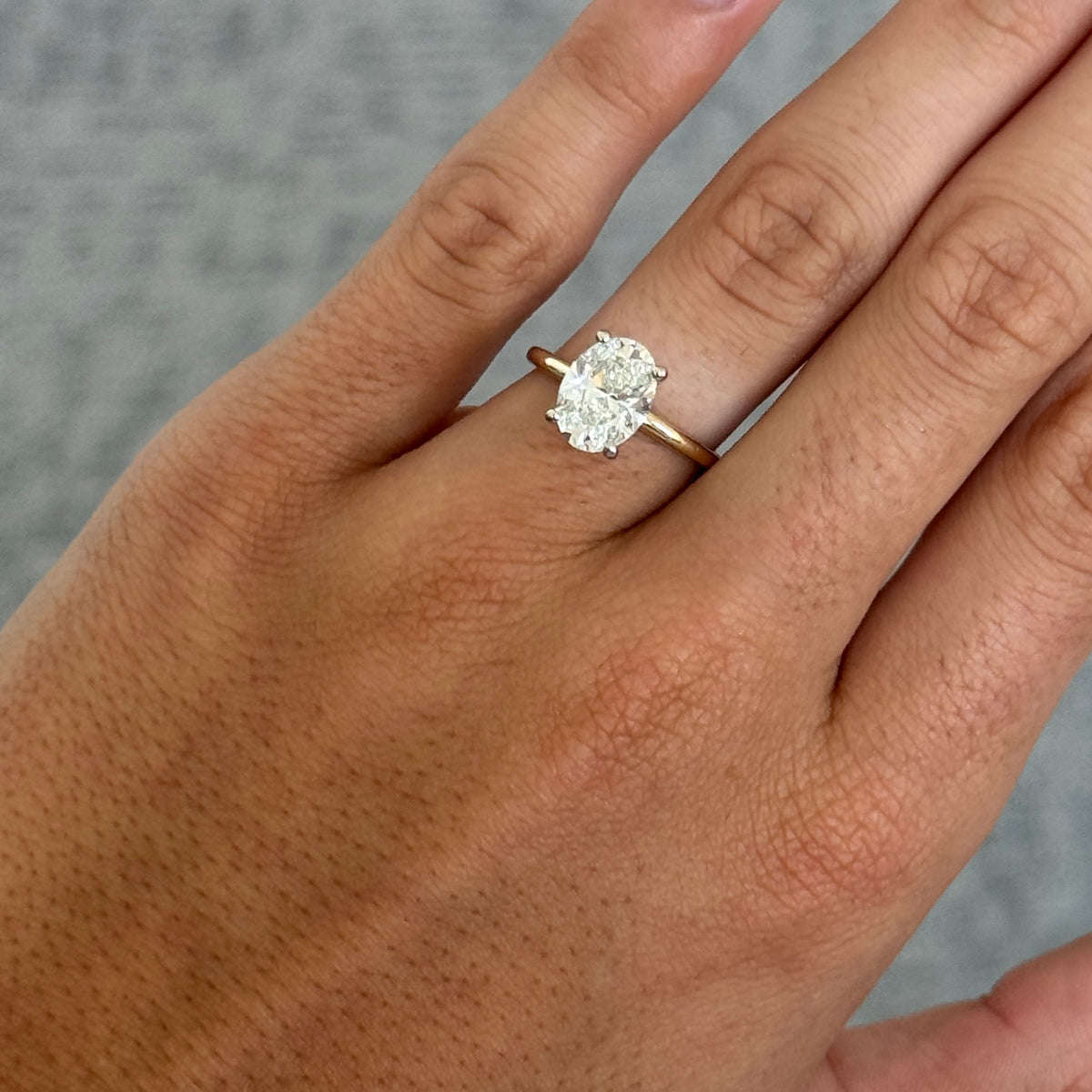 2ct H SI1 Oval Diamond Solitaire 14K Gold Engagement Ring