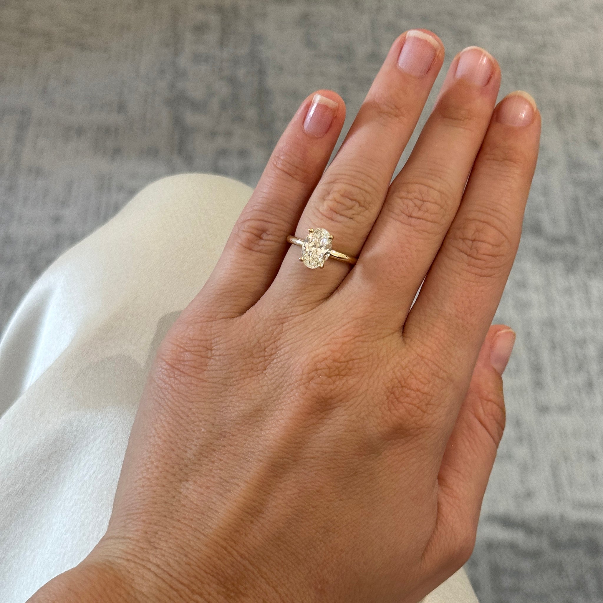 2ct J SI1 Oval Diamond Solitaire 14K Yellow Gold Engagement Ring