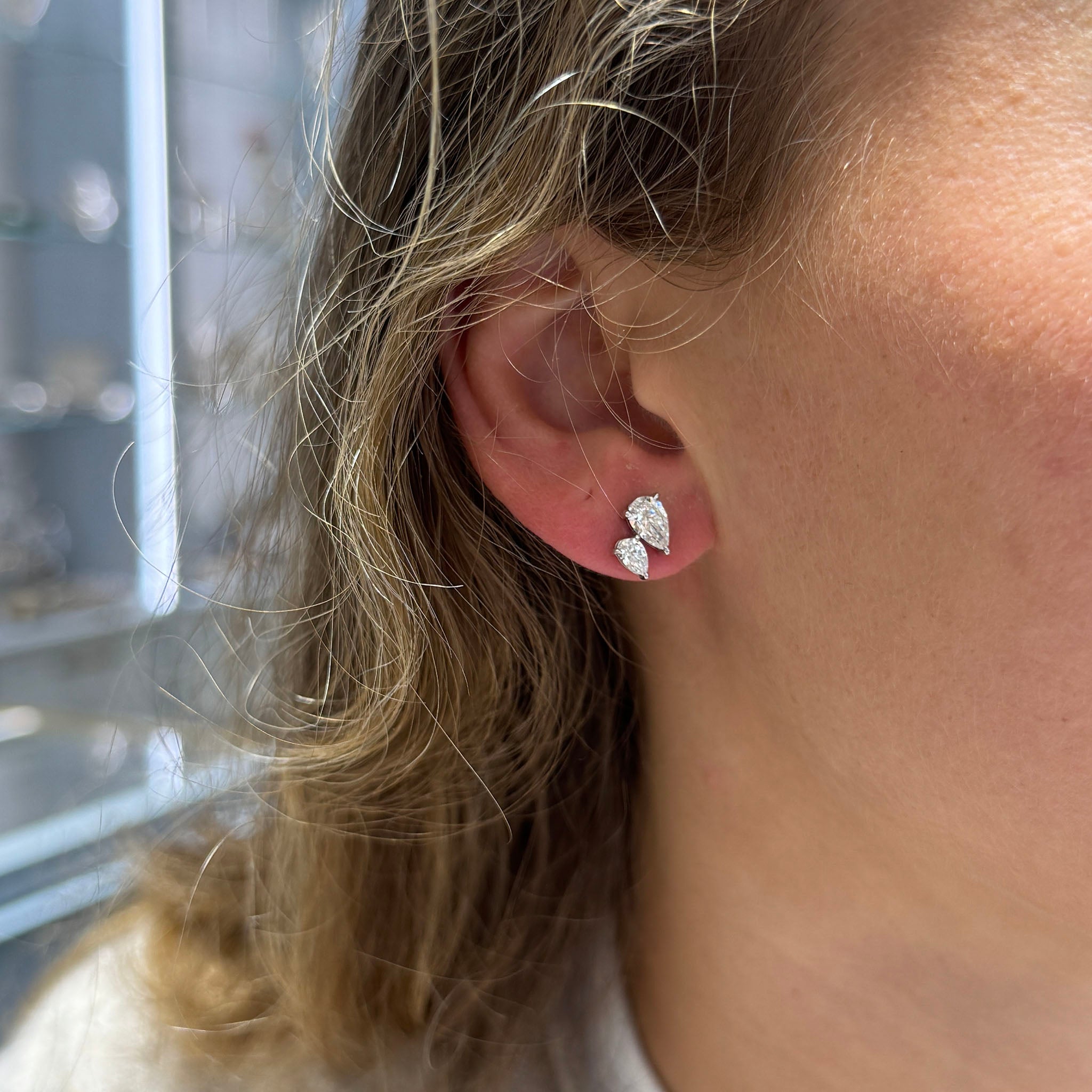 1.49ctw Pear Diamond 2-Stone 18K Gold Stud Earrings