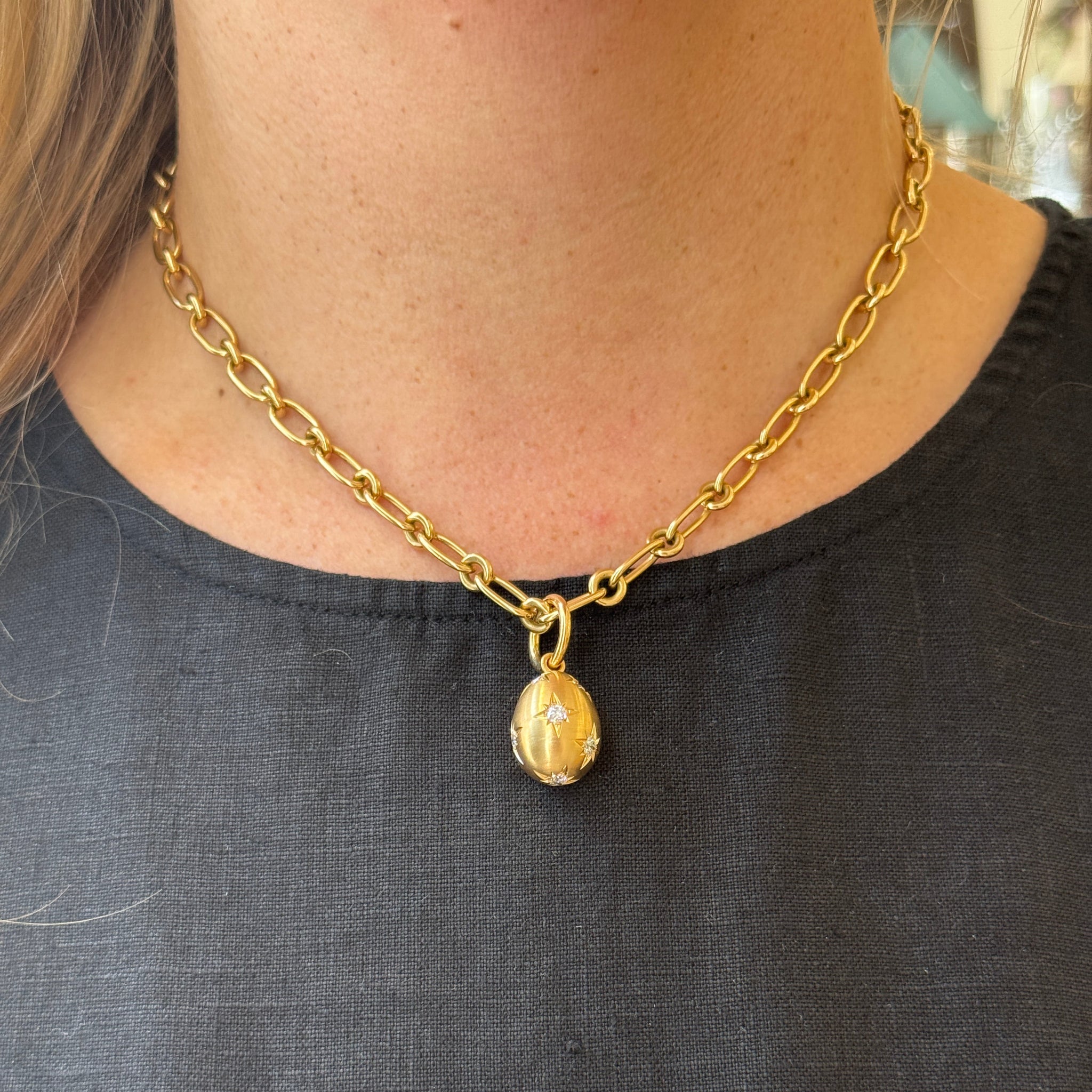 Single Stone Petra Scattered Pendant