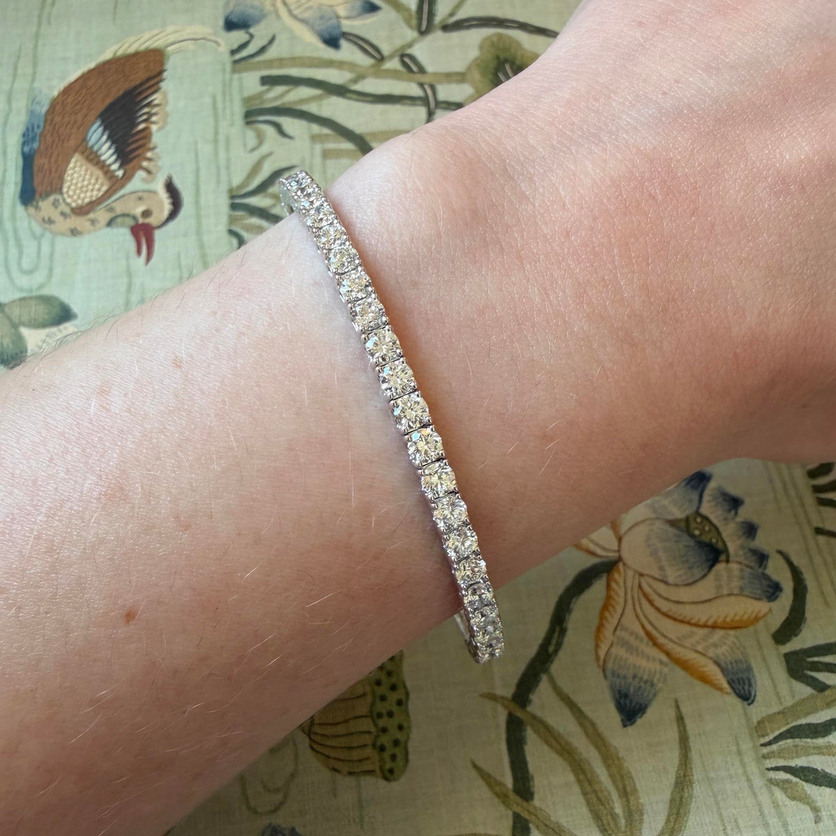 4ctw Diamond 14K White Gold Flexible Tennis Bangle