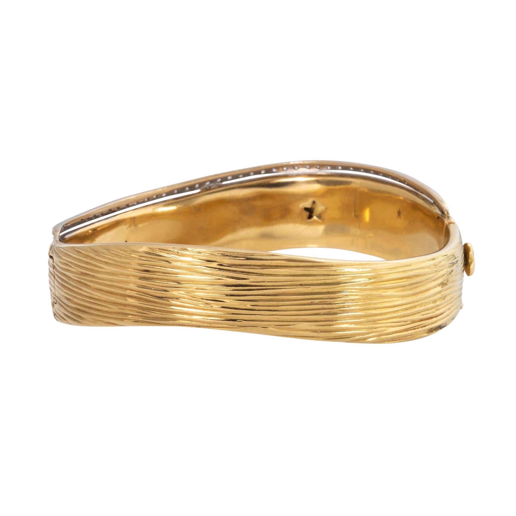 Estate Roberto Coin Diamond 18K Gold Elephant Skin Bangle