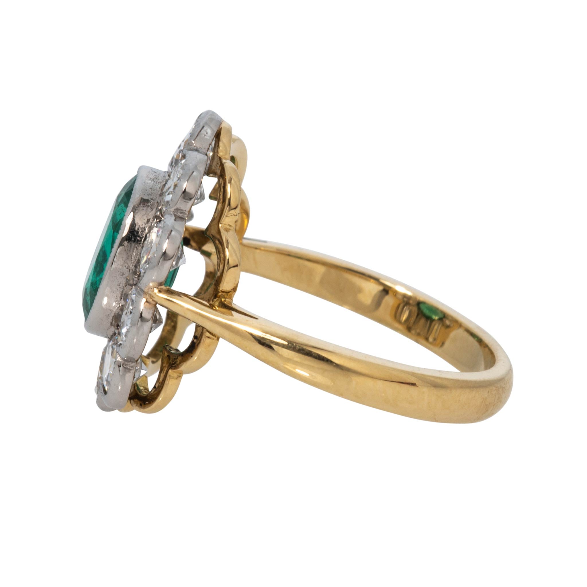 Victorian-Style Oval Emerald & Diamond Scalloped Cluster Ring