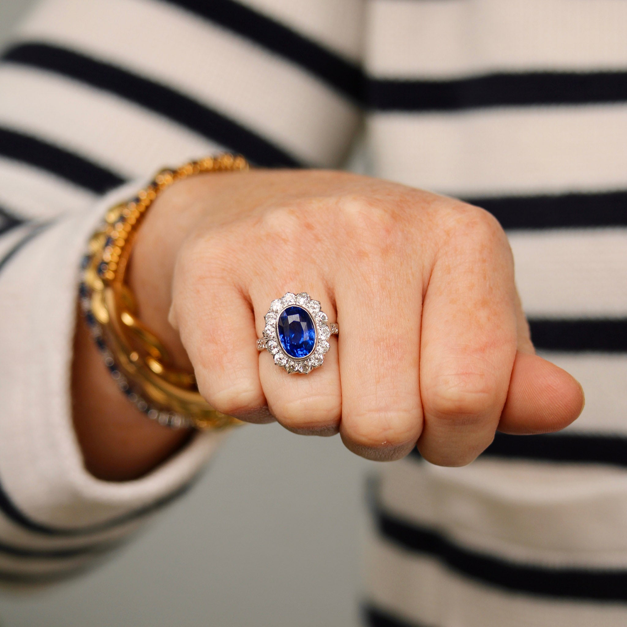 Edwardian Style Oval Sapphire & Diamond Cluster 18K Gold Ring