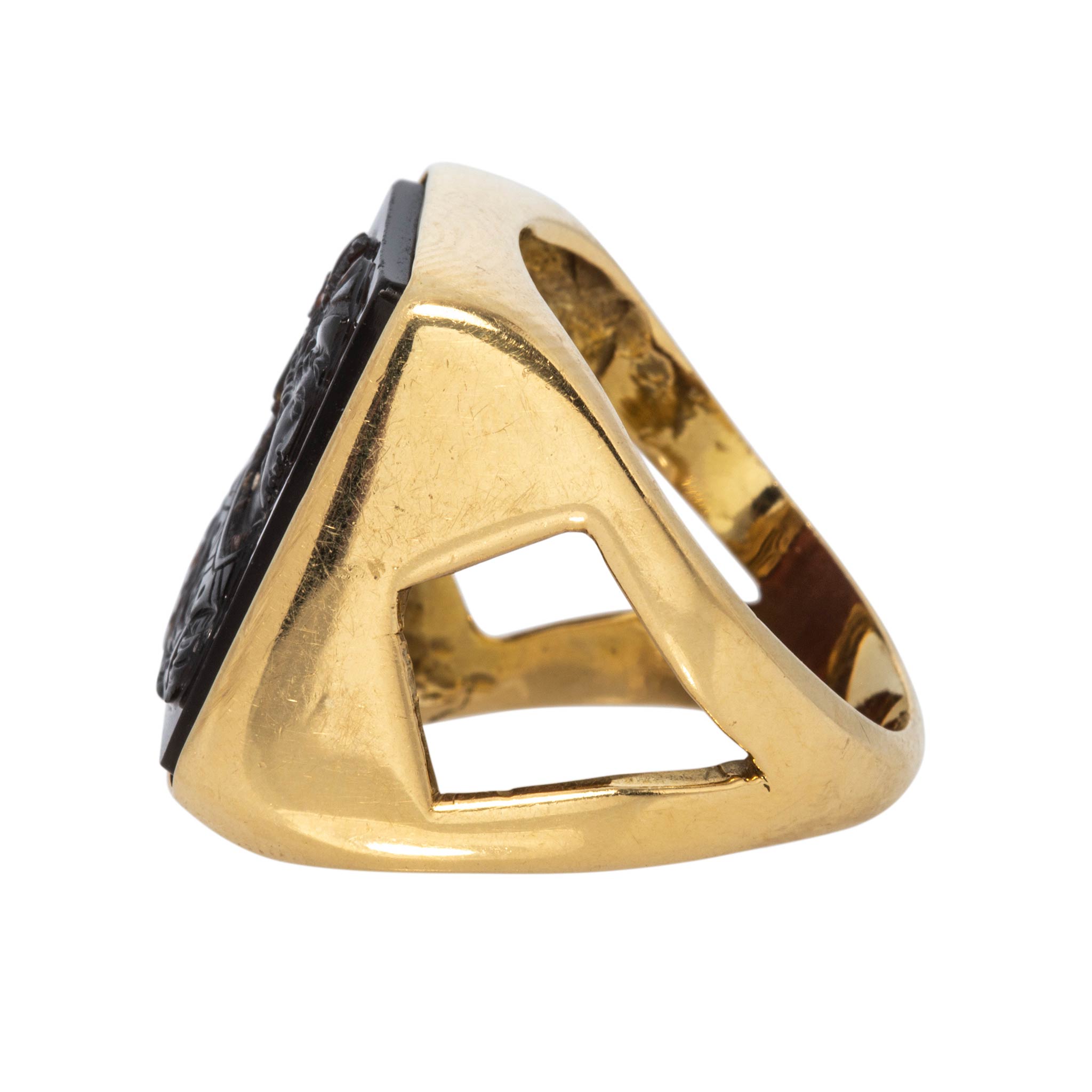 Vintage Rectangular Cameo 18K Yellow Gold Ring