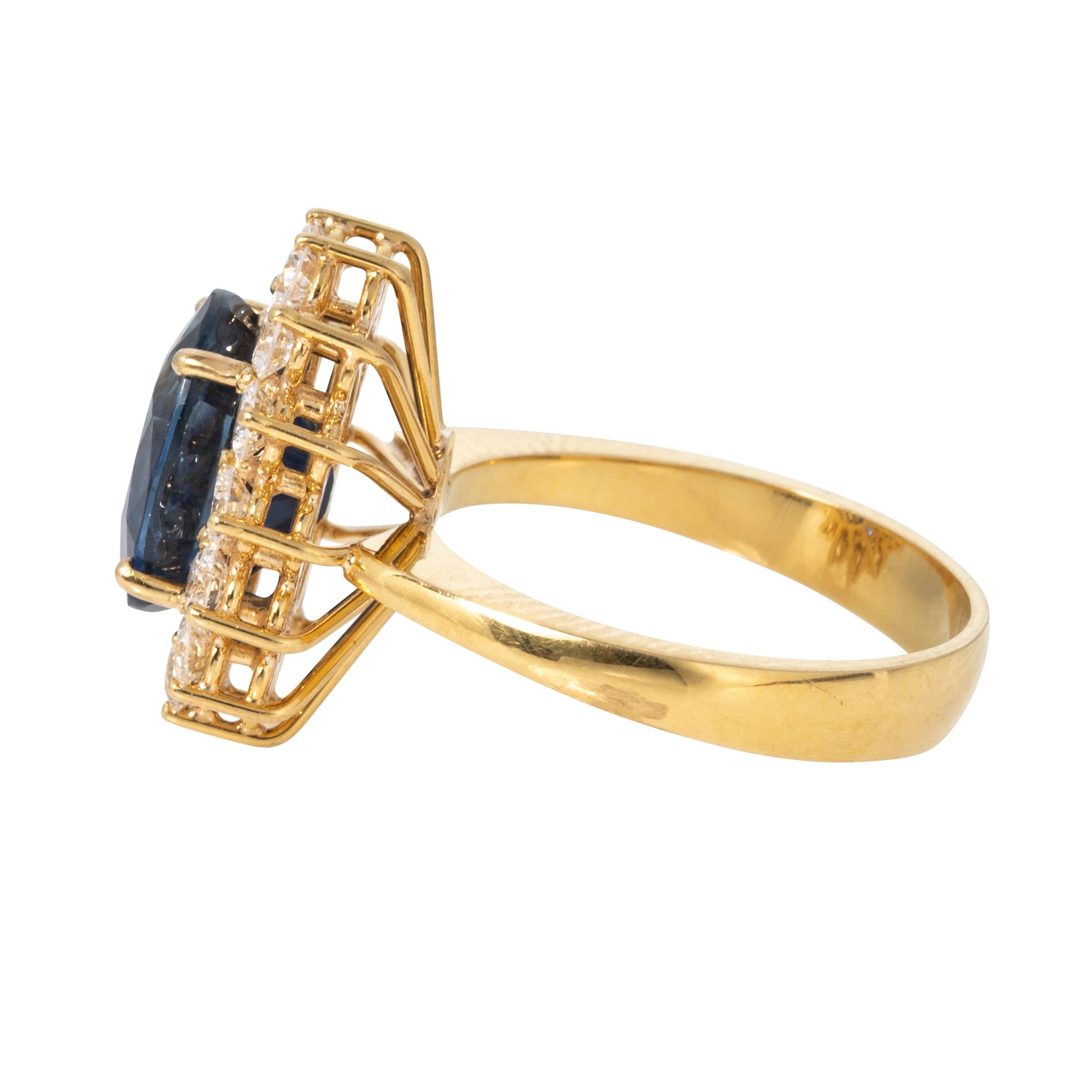Estate 4ctw Oval Sapphire & 1ctw Diamond Cluster 14K Gold Ring