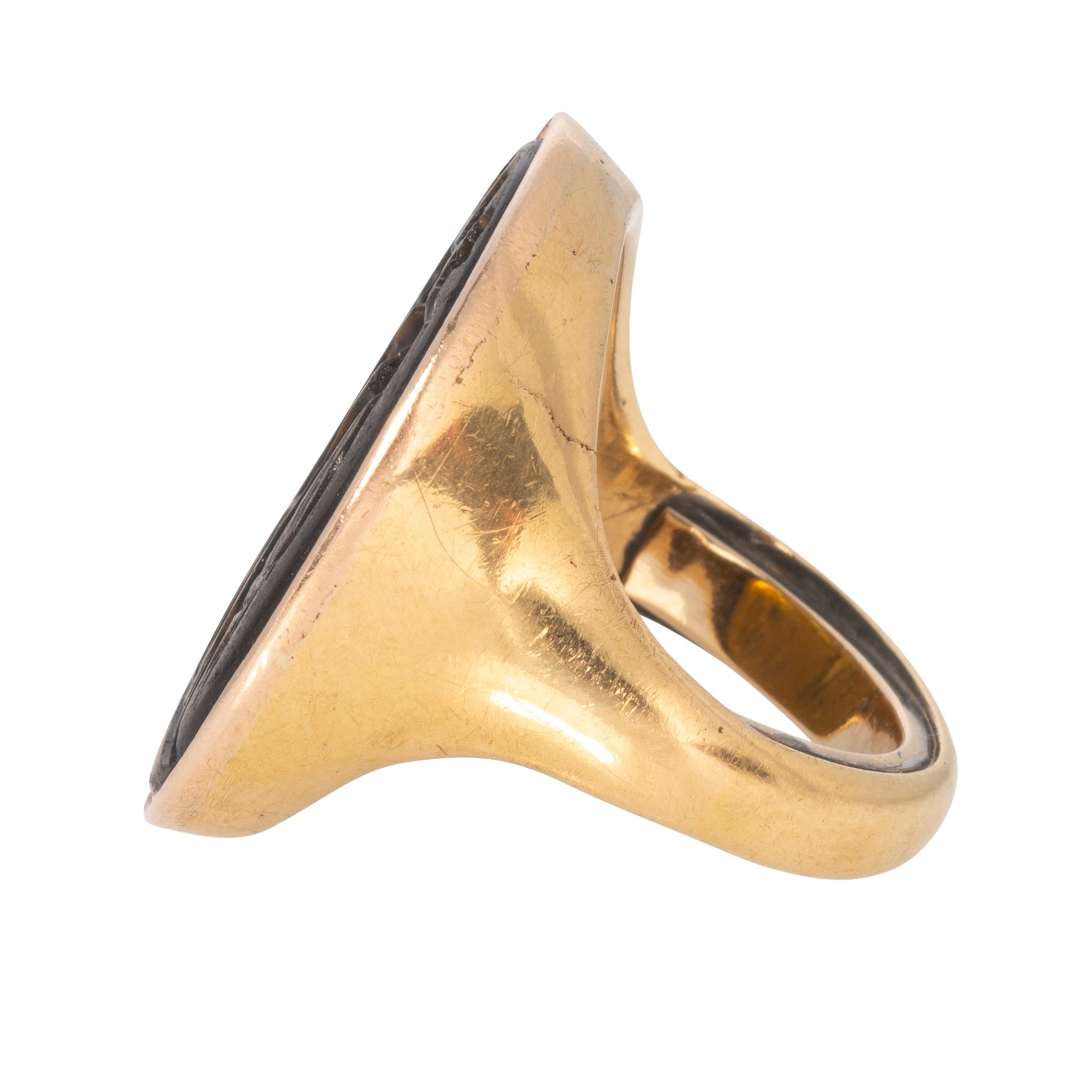Vintage Neoclassical Intaglio 14K Yellow Gold Signet Ring
