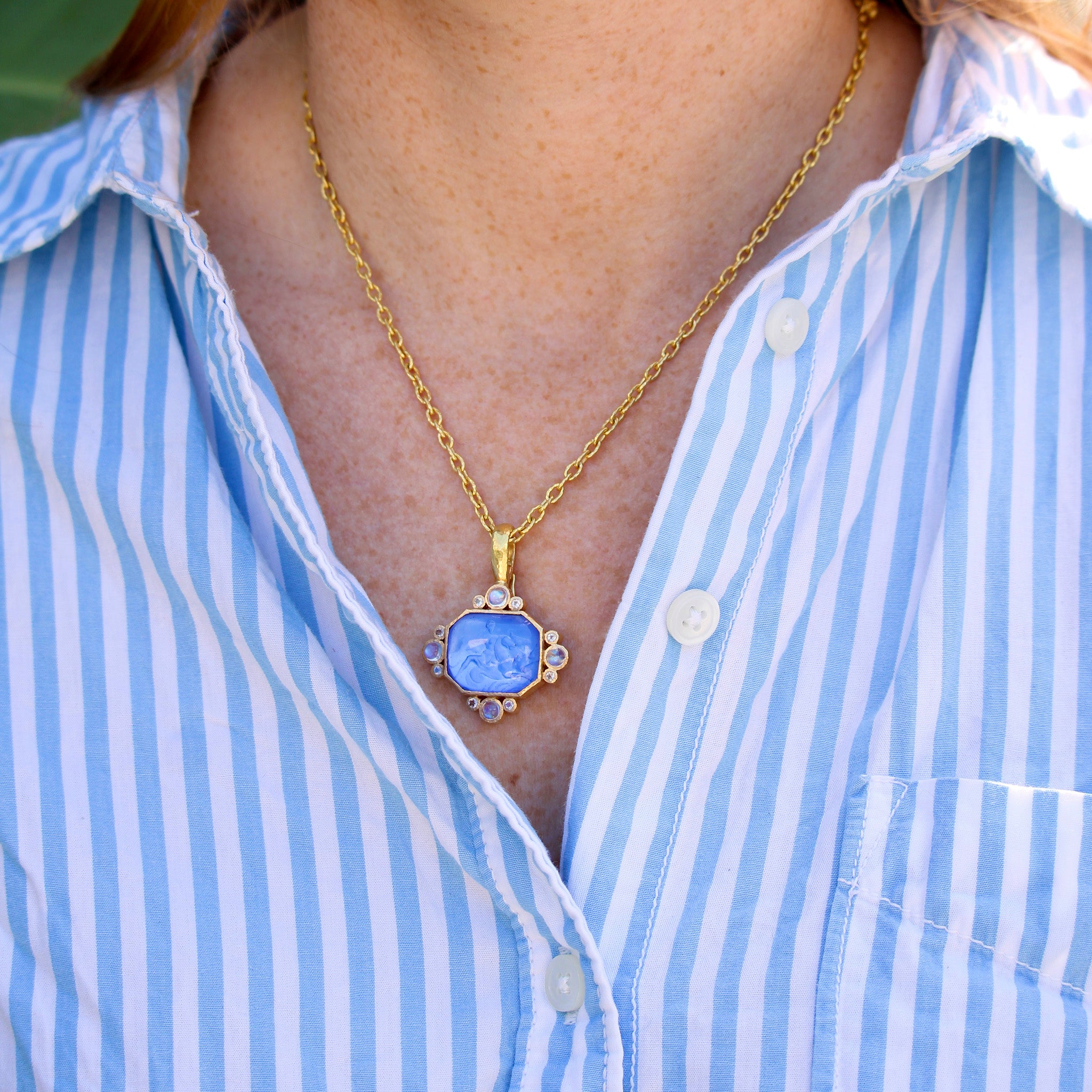 Elizabeth Locke Cerulean Venetian Glass Intaglio Pendant