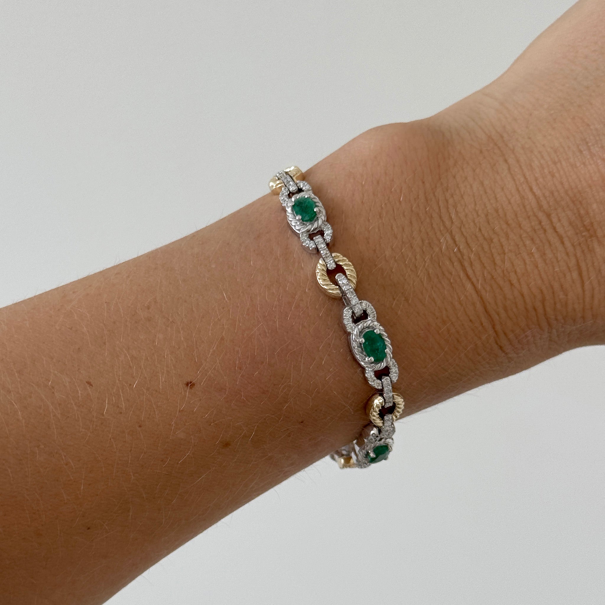 2.94ctw Oval Emerald & Diamond 14K Gold Platinum Bracelet