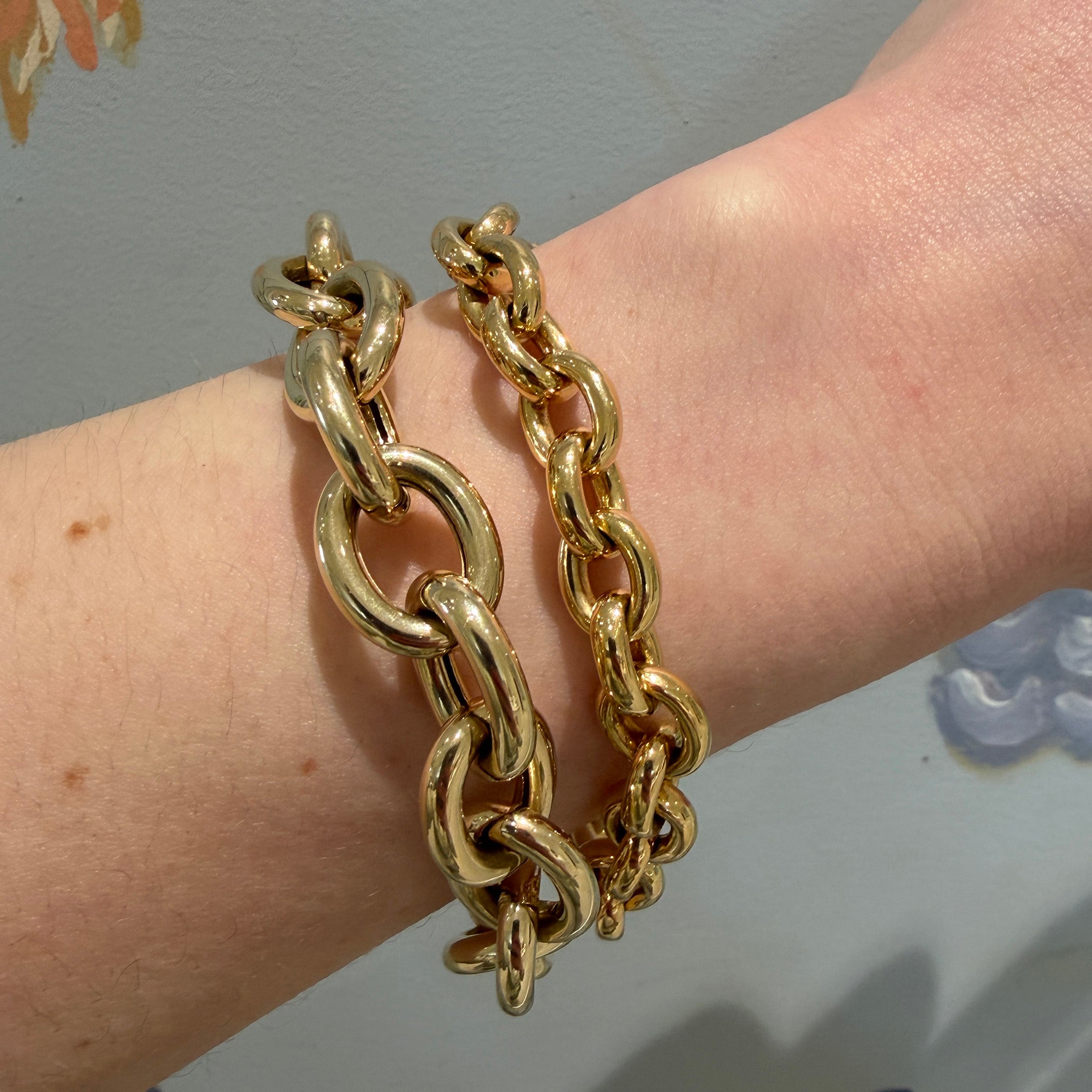 14K Yellow Gold Italian Medium Oval Link Bracelet 8" 15.7g, 18K Yellow Gold Italian Oval Link Bracelet 8" 21.3g