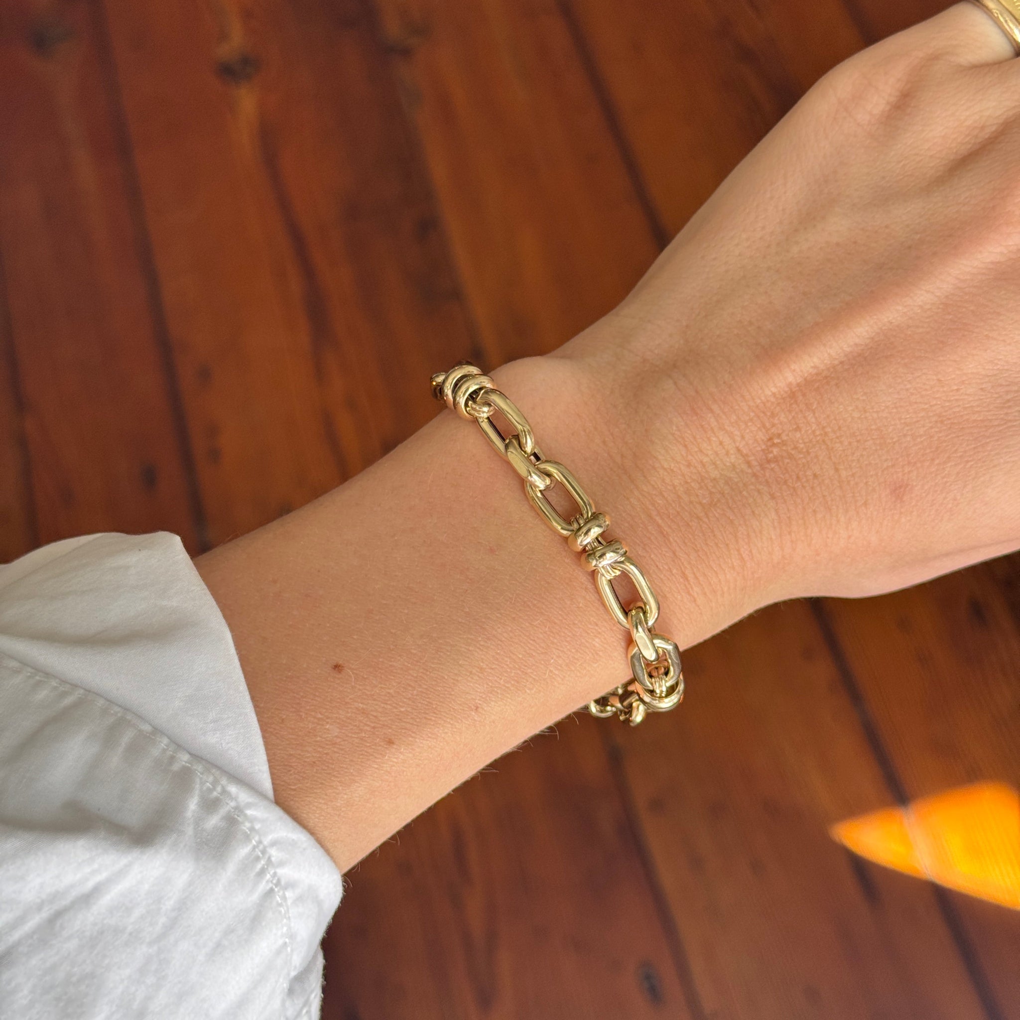Oval Knot Link 14K Gold Bracelet
