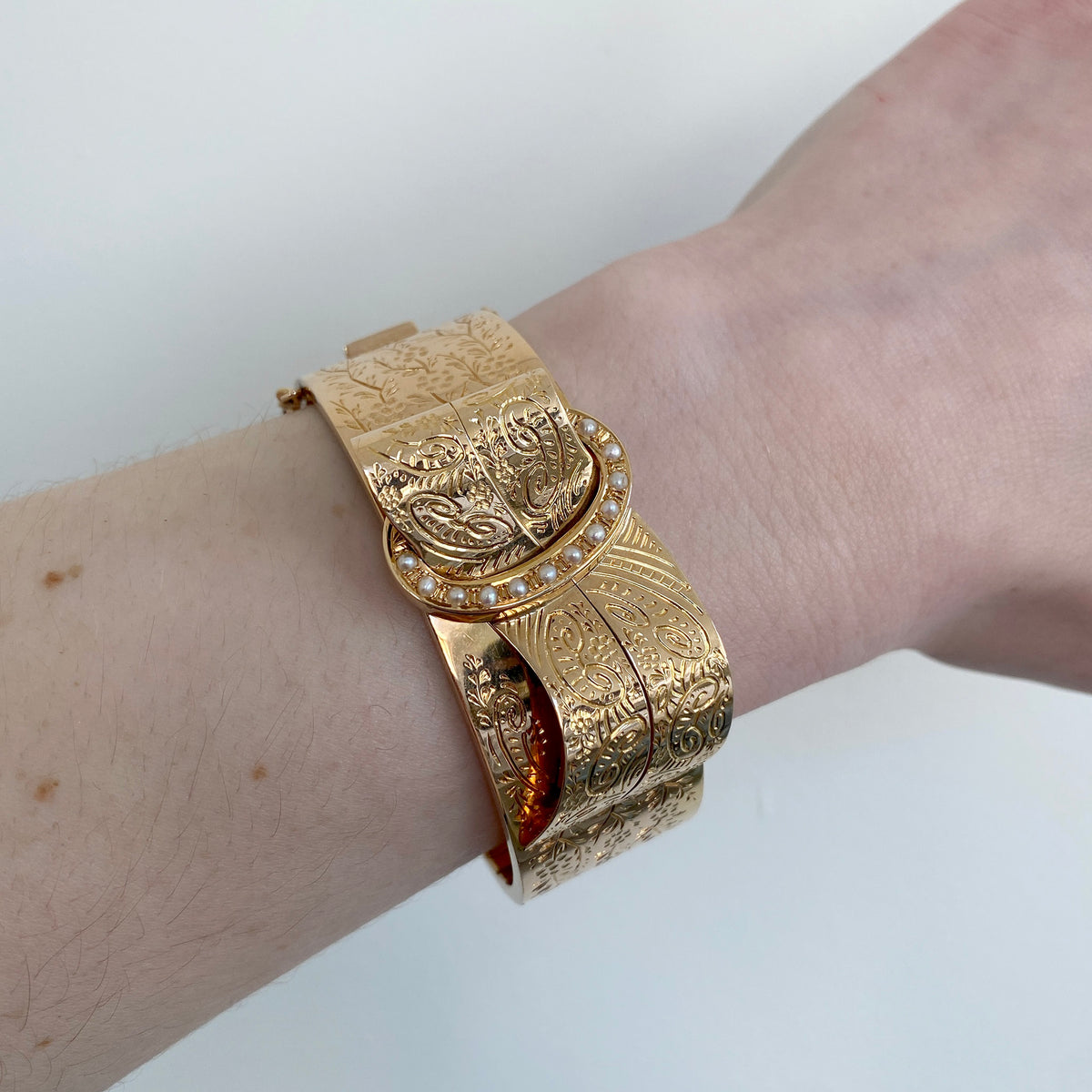 Victorian French Seed Pearl 18K Gold Buckle Bangle