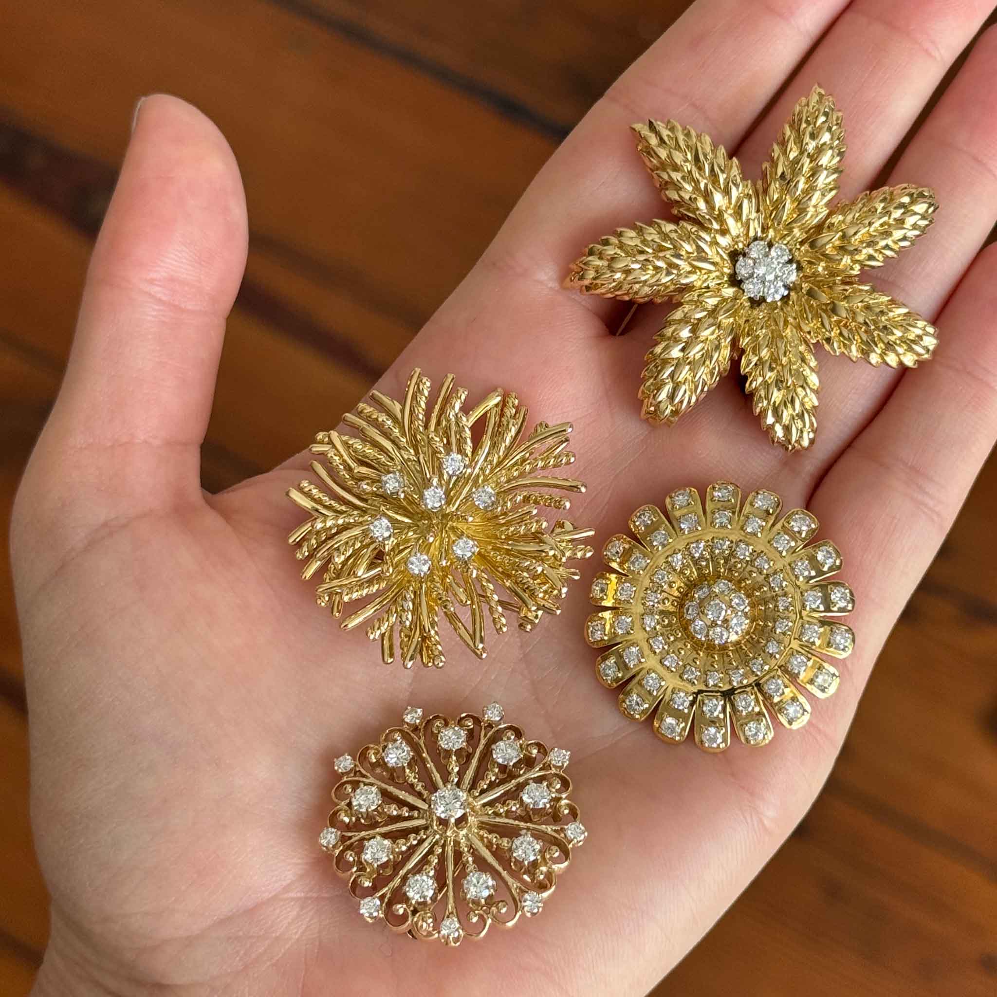 Vintage Tiffany & Co Diamond 18K Gold Anemone Brooch