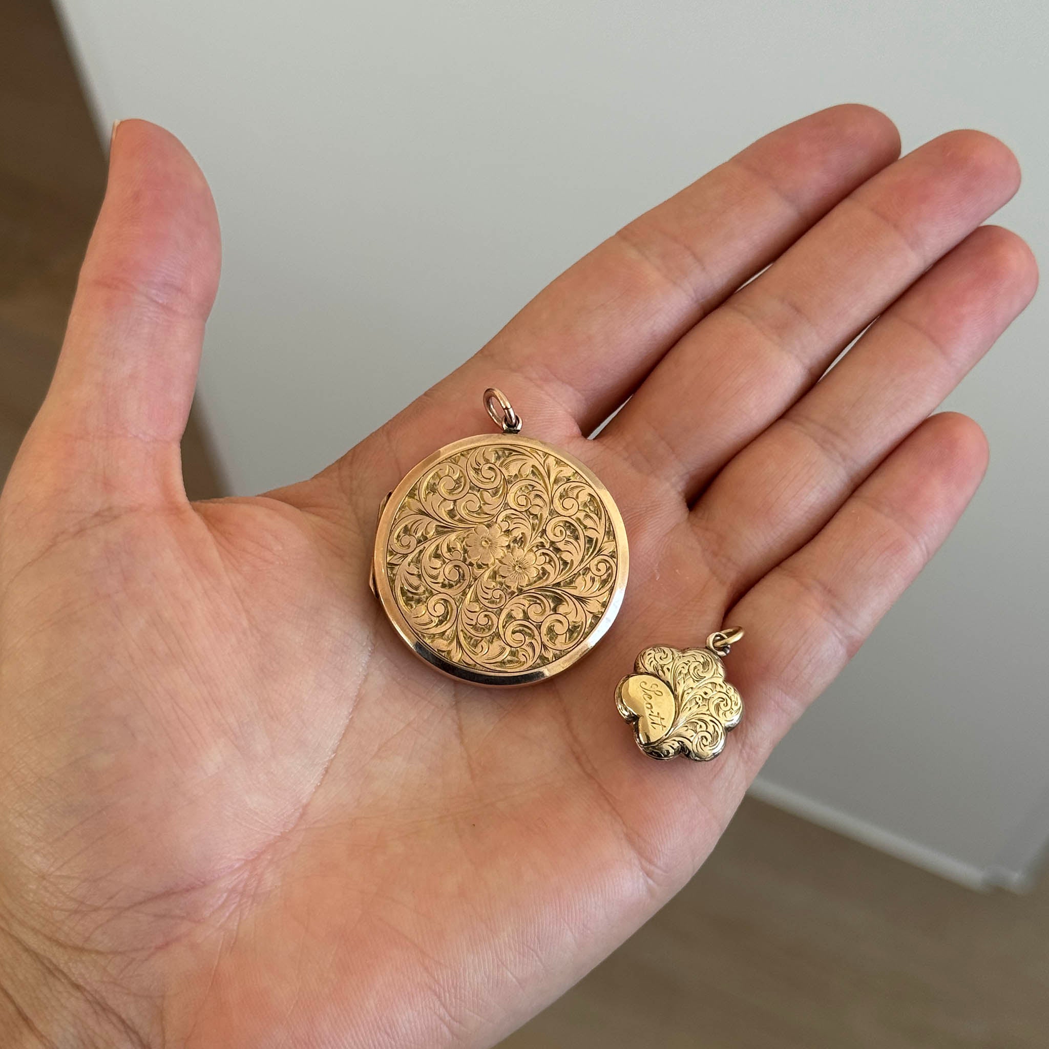 Edwardian 9K Gold Engraved Round Locket Pendant, Victorian 14K Gold Engraved Mourning Pendant