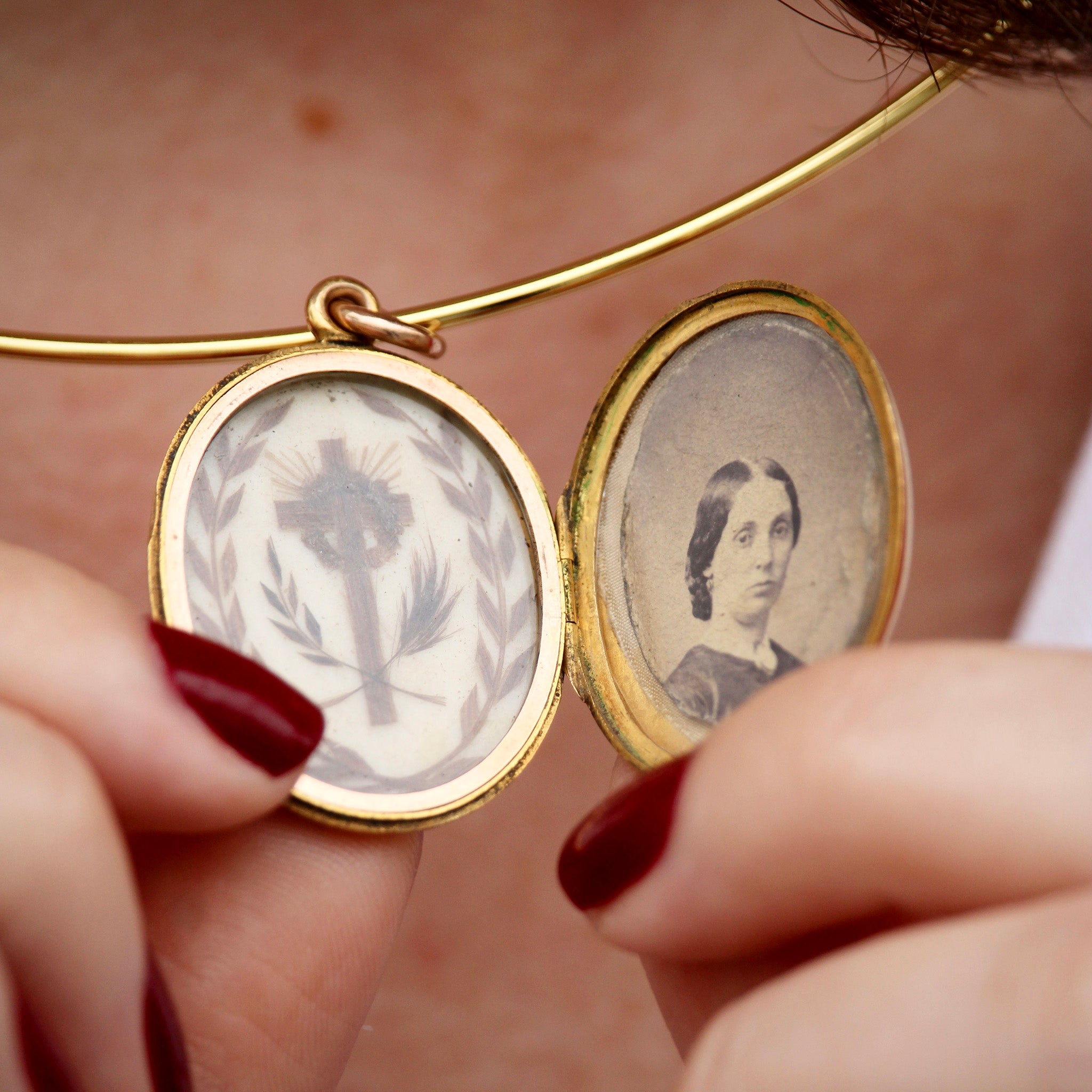 Victorian 18K Gold Hand Engraved Oval Locket Pendant with Hairwork