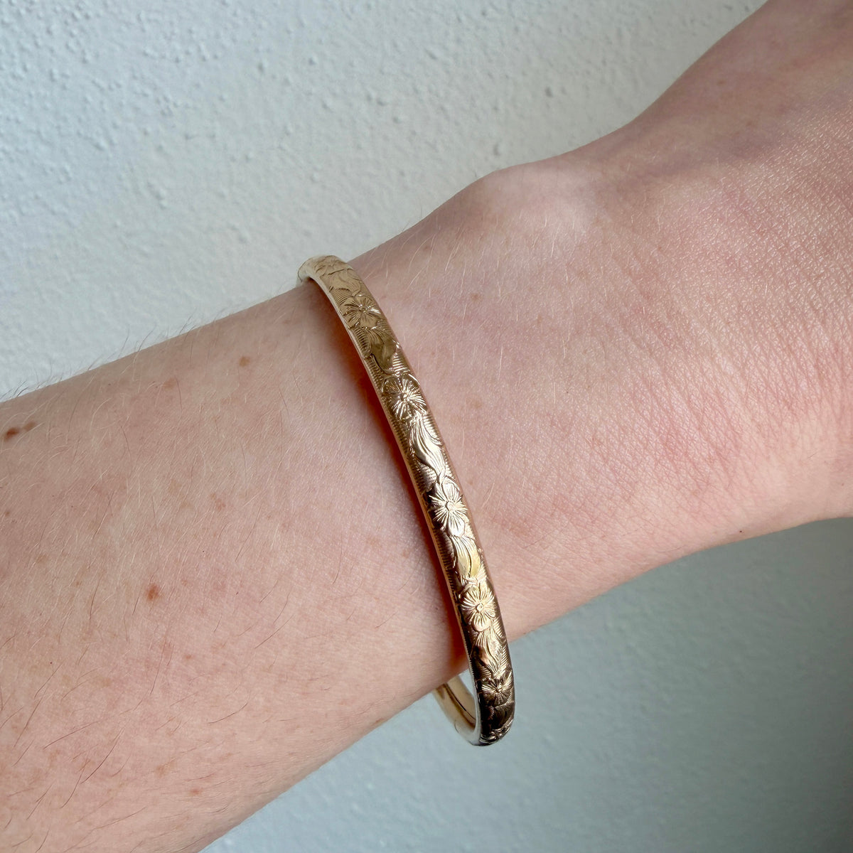 14K Gold-Filled Floral Embossed 5mm Bangle