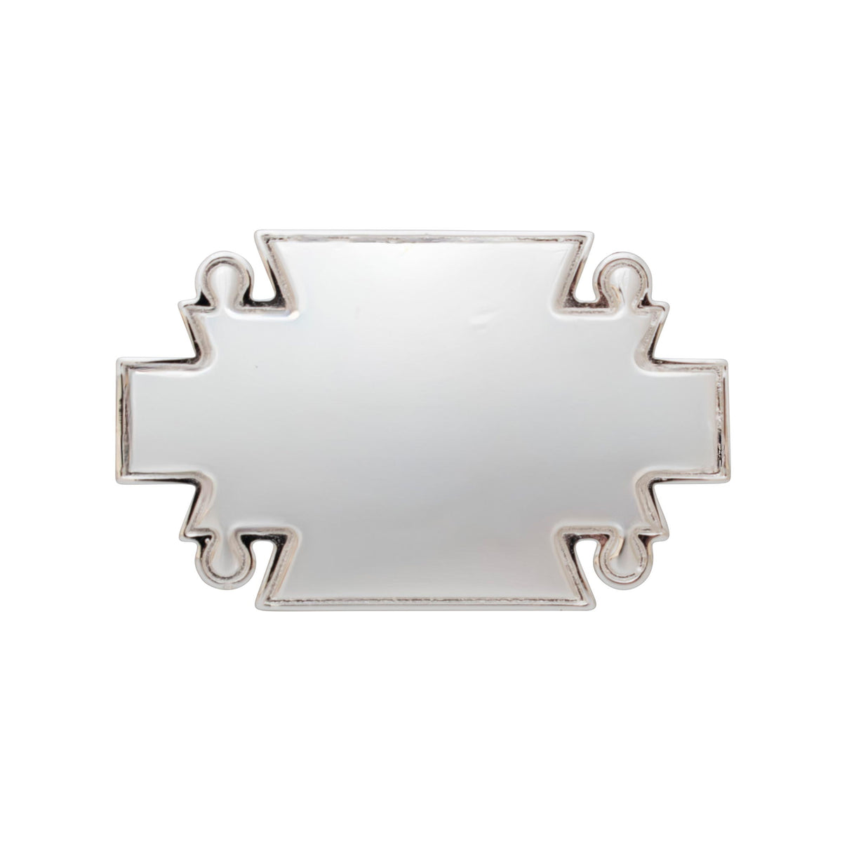 Croghan’s women’s silver-plated plaque belt buckle with a polished face and decorative scroll edges.