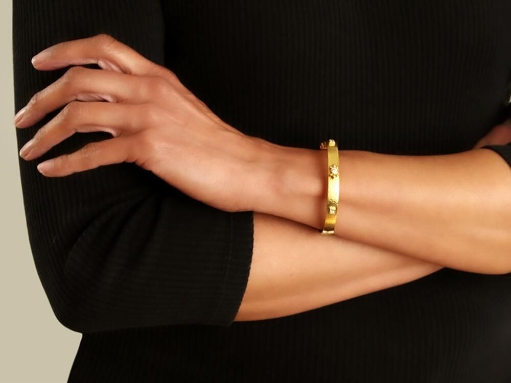 Elizabeth Locke Flat Ribbon Bangle with Diamonds