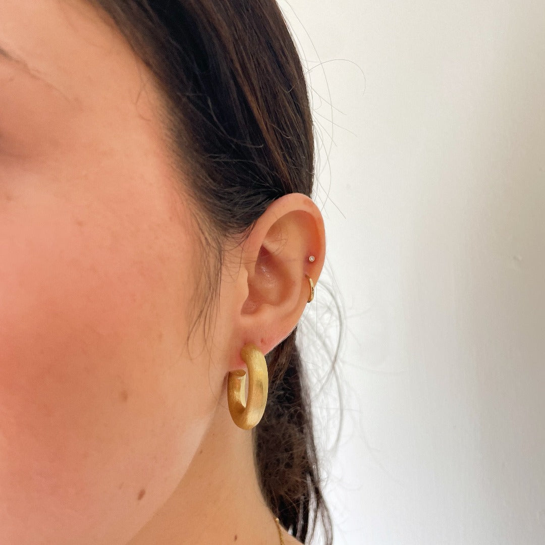 14K Yellow Gold Hand-Etched Oval Hoop Earrings