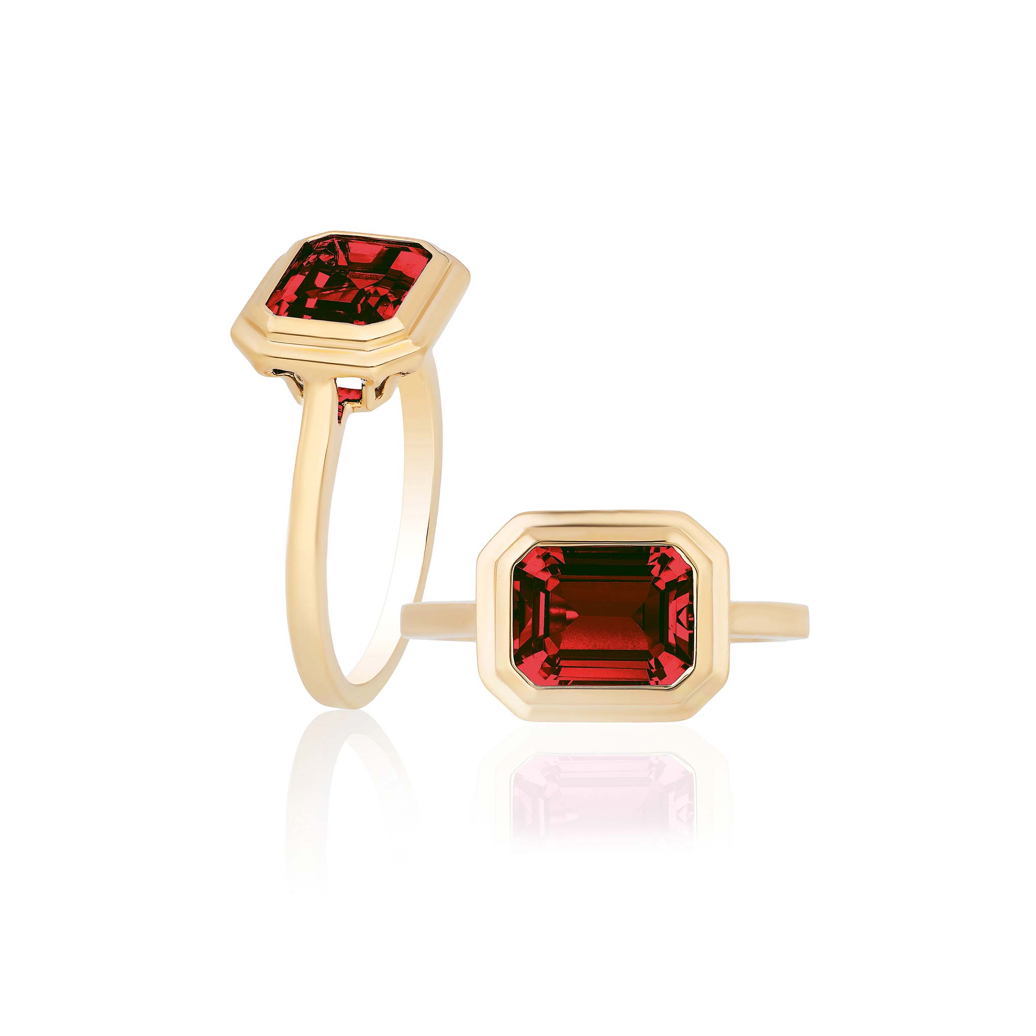 Goshwara Emerald-Cut Garnet Bezel Set 18K Gold Ring