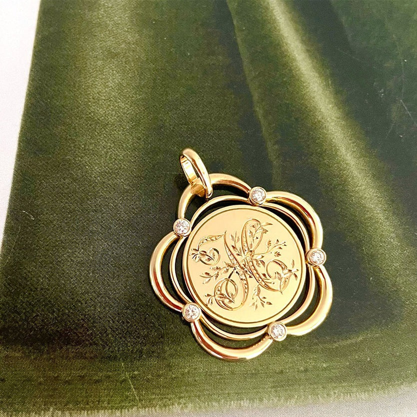 Aurelia Demark 18K Gold Diamond Eyelet Pendant