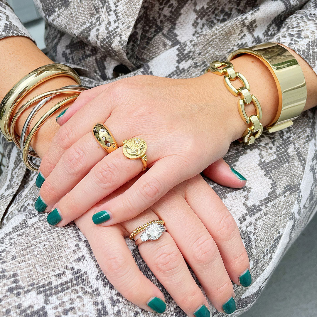 14K Yellow Gold Italian Oval 12mm Bangle