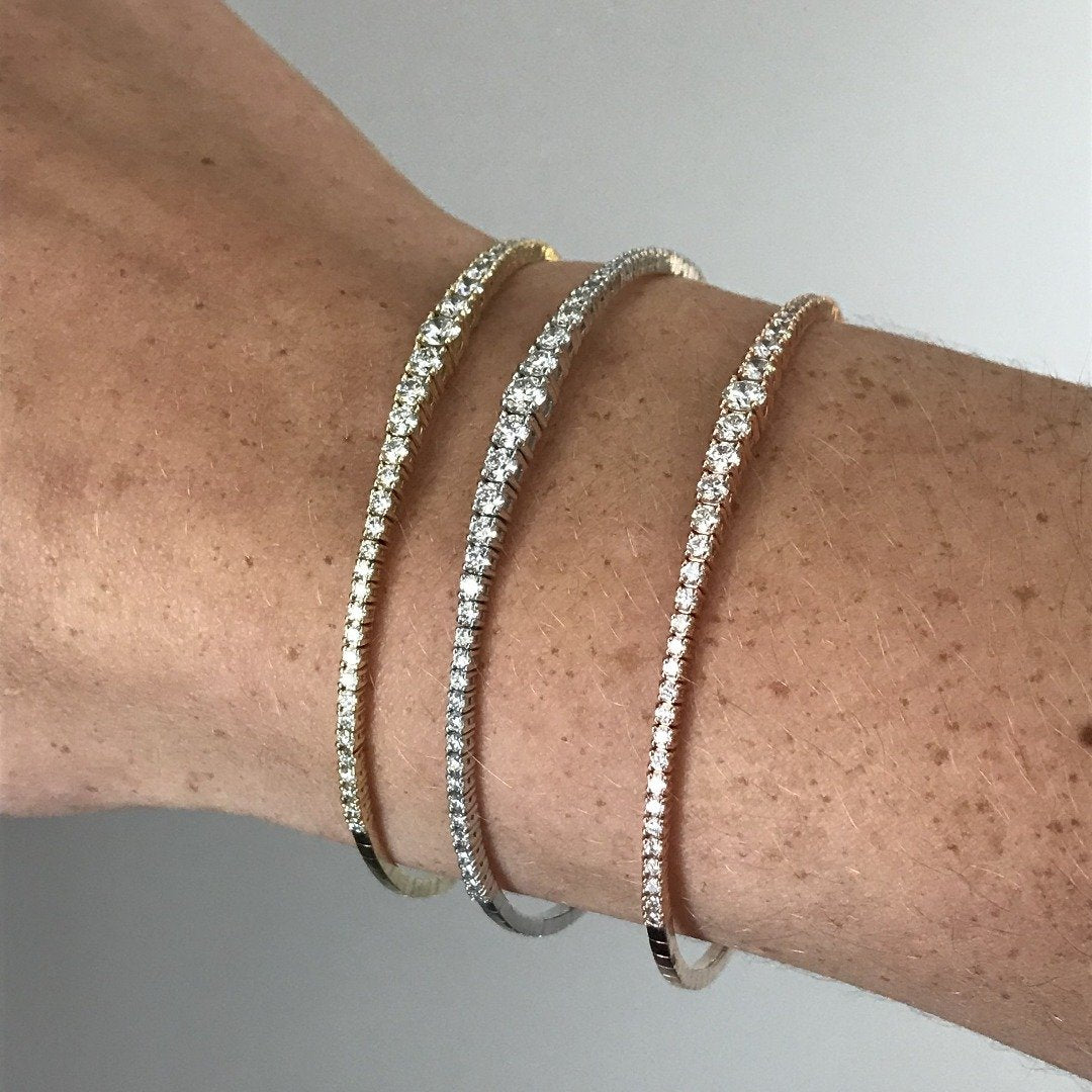 1.25ct Graduated Diamond 14K Yellow Gold Flex Bangle