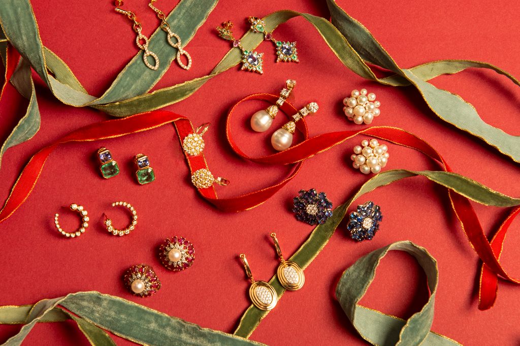 A Holly Jolly Perfect Pair