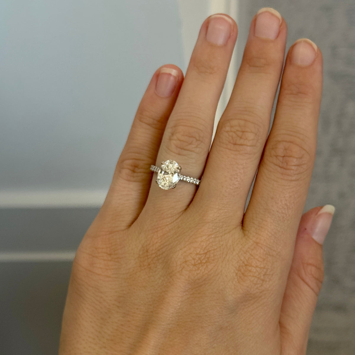 2ct J VS2 Oval Diamond Solitaire Side Pavé 14K White Gold Engagement Ring
