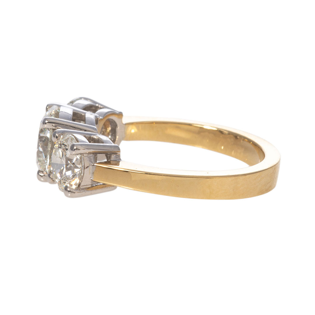 2.9ct Round Brilliant Diamond Three Stone Engagement Ring