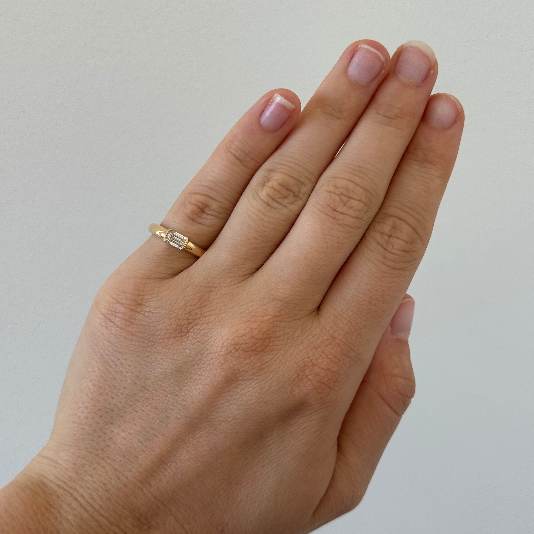 Emerald-Cut Diamond Solitaire 18K Yellow Gold Band