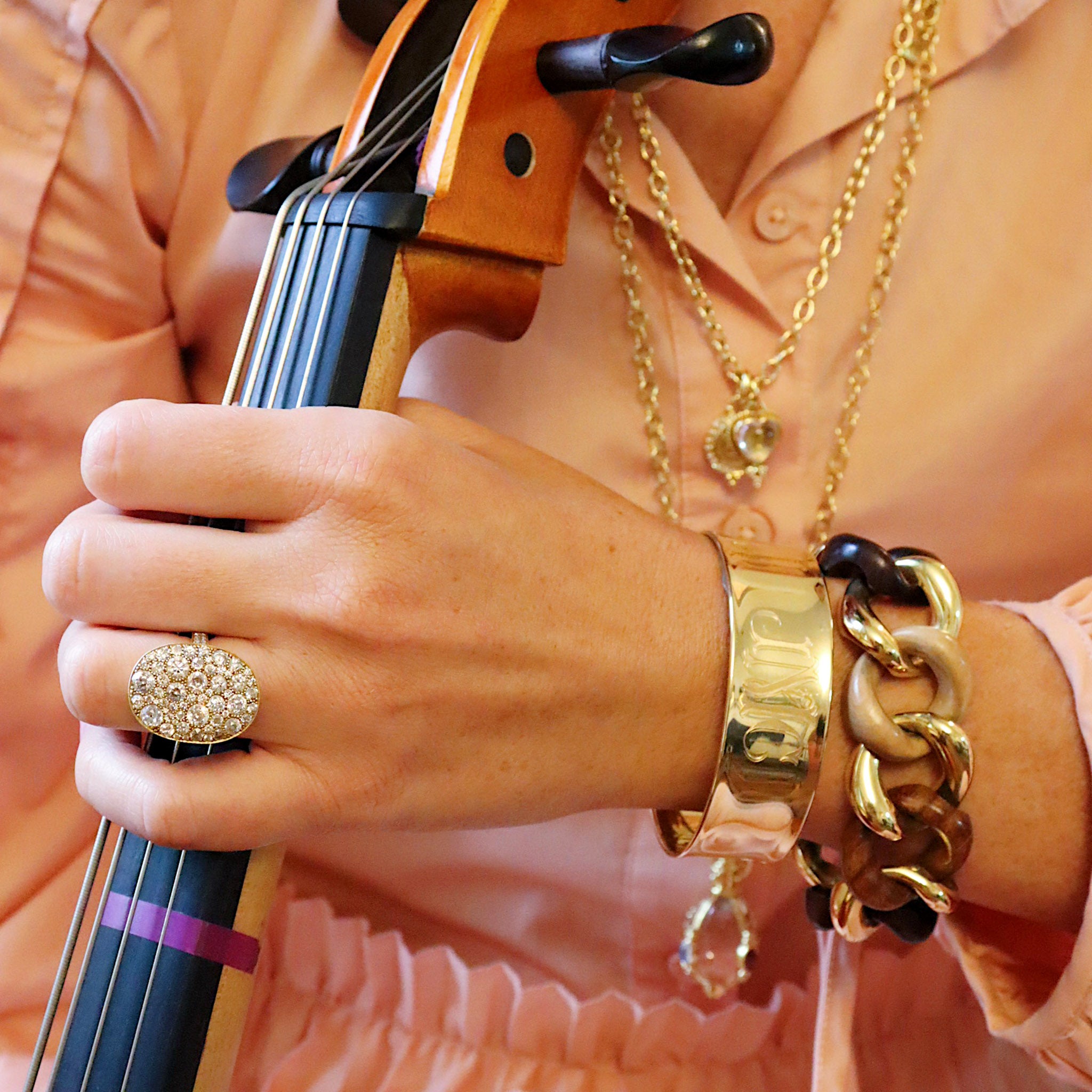 Single Stone Large Oval Cobblestone Ring
