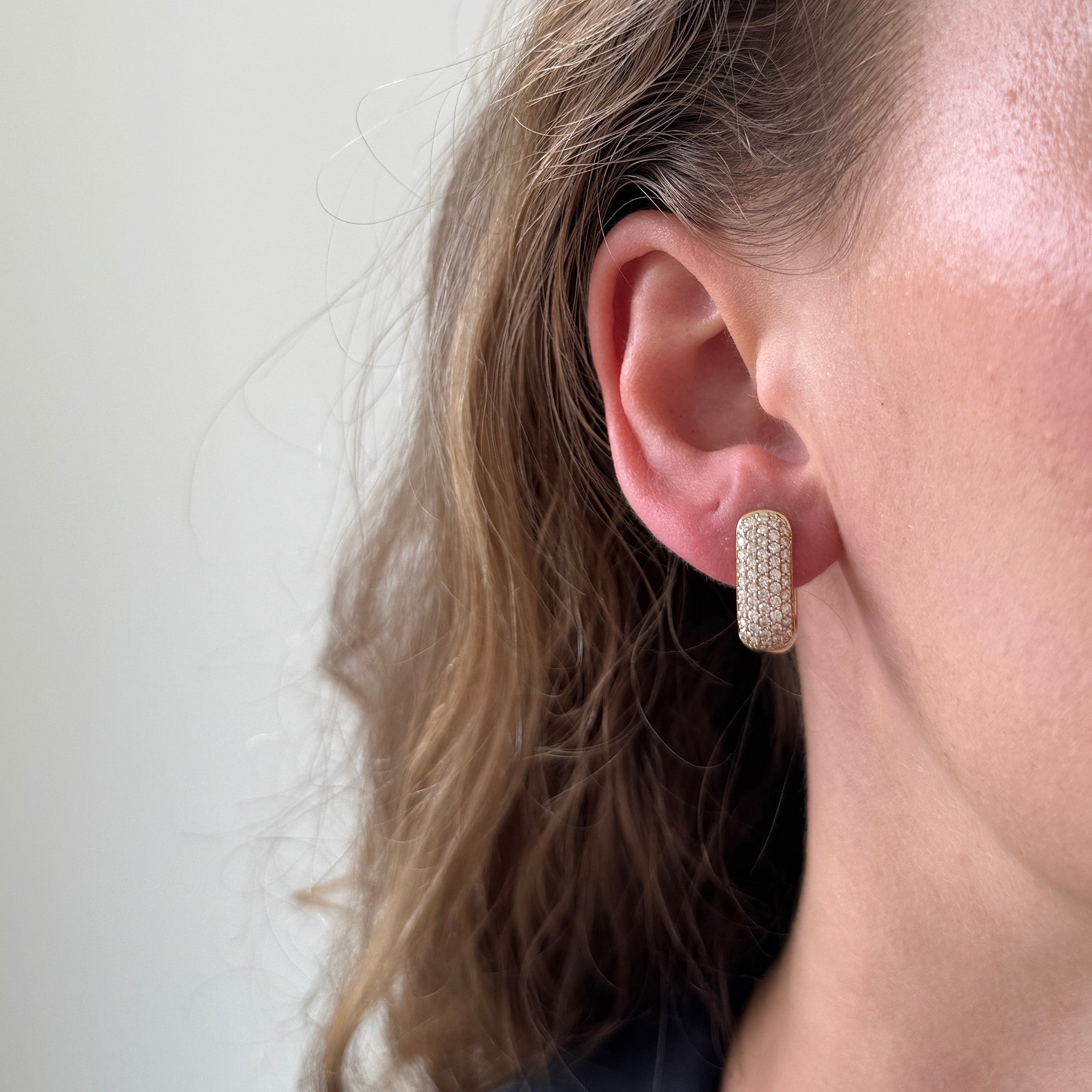 1ctw Diamond Pavé 14K Yellow Gold Oval Huggie Earrings