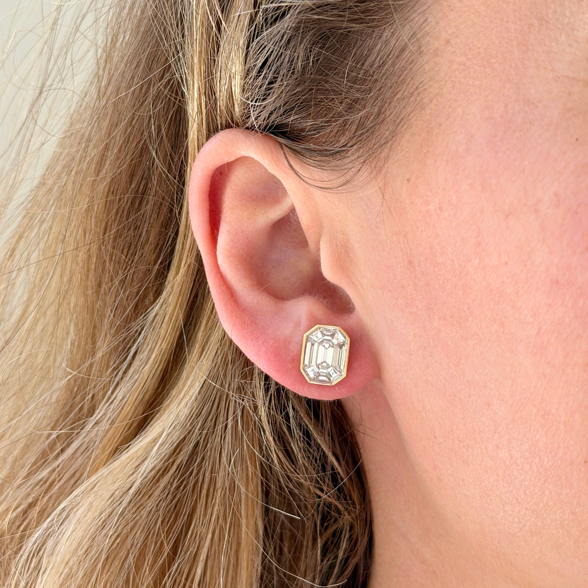 1.55ctw Diamond Mosaic 14K Yellow Gold Stud Earrings
