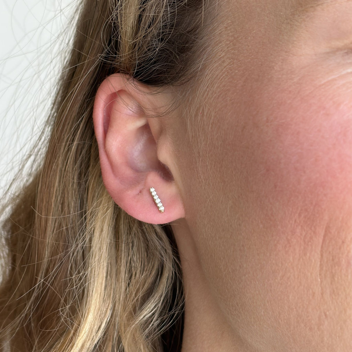 .10ctw Diamond Pavé Bar 14K Yellow Gold Stud Earrings