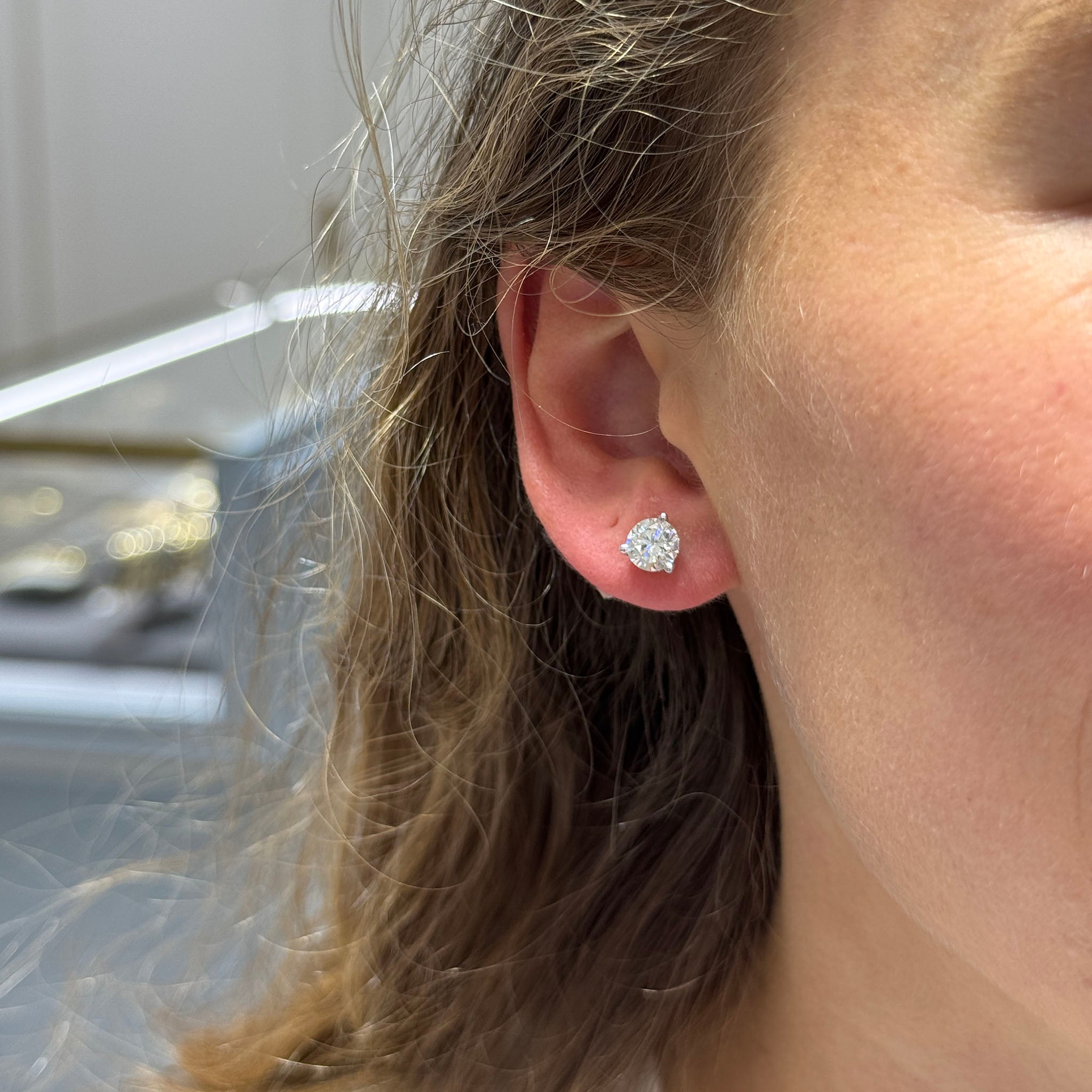 2ctw Round Brilliant Diamond 14K Gold Martini Stud Earrings