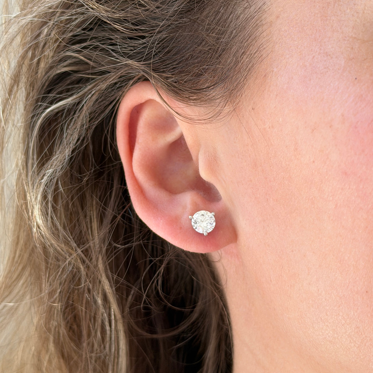 2.02ctw Round Brilliant Diamond 14K Gold Martini Stud Earrings