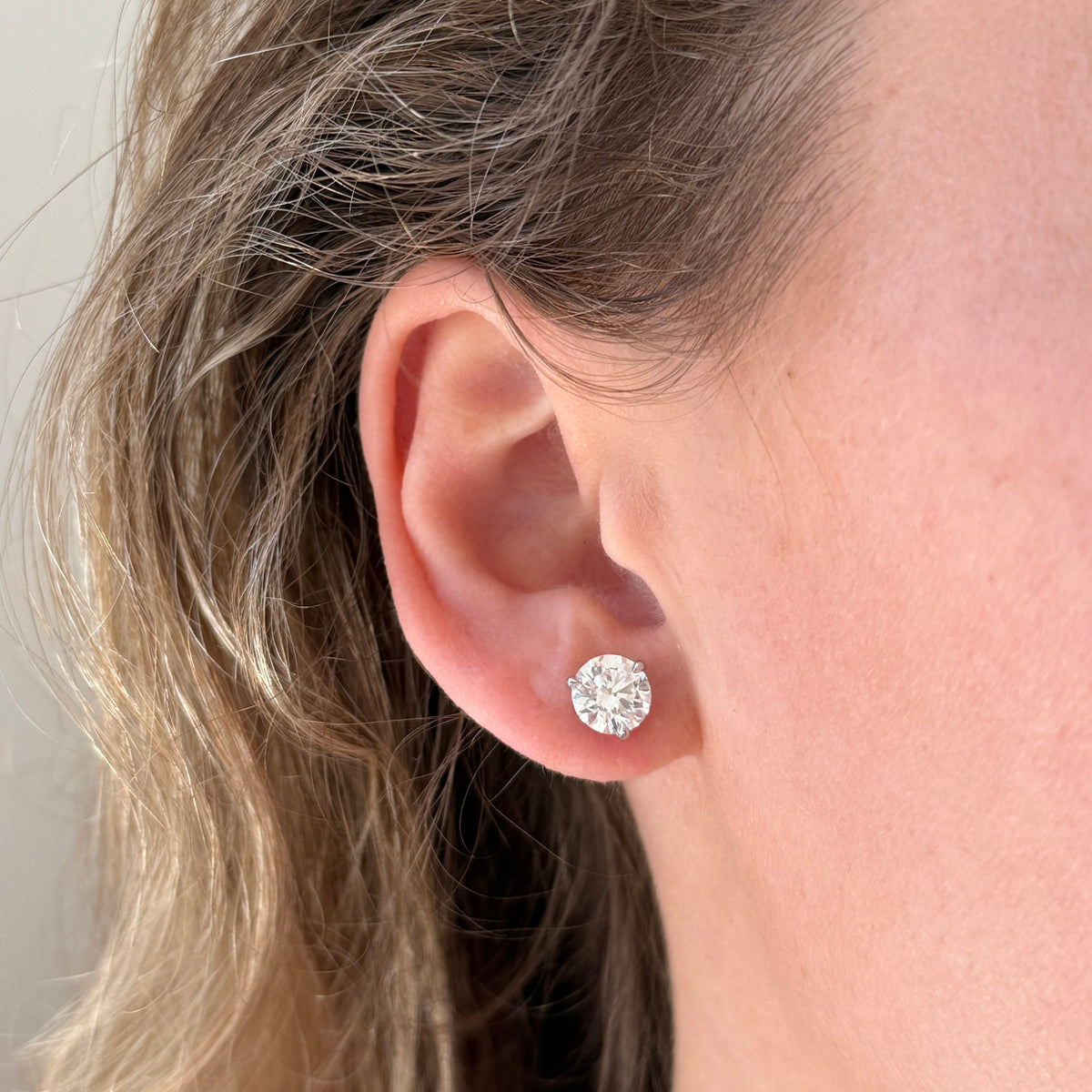 3.03ctw Round Brilliant Diamond 14K Gold Martini Stud Earrings