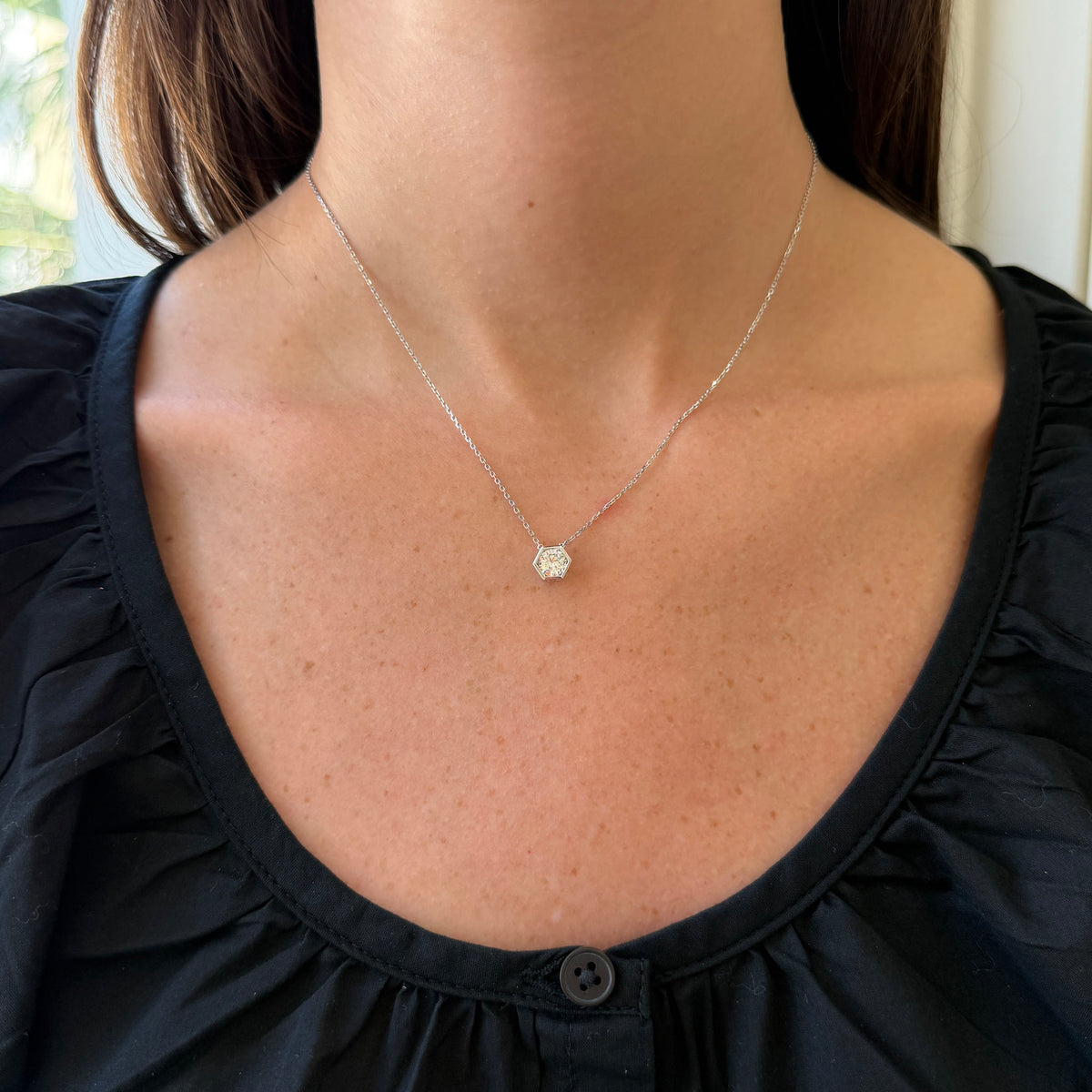 .70ctw H SI2 Round Diamond Hexagon Bezel 18K White Gold Necklace