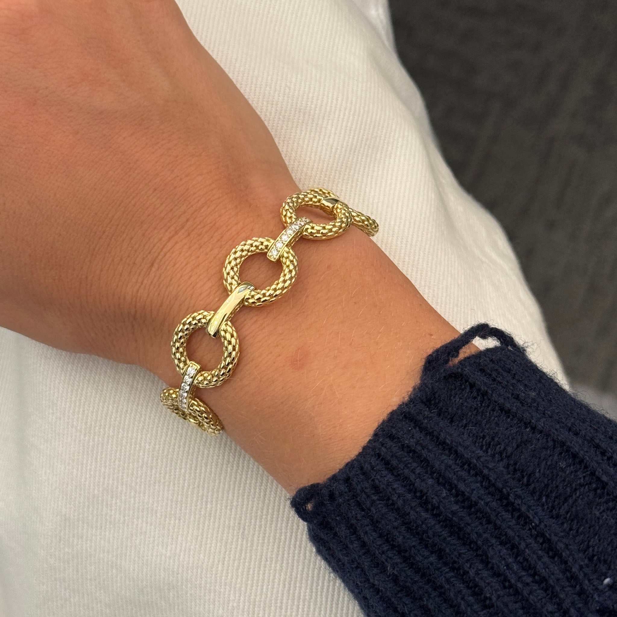 Diamond Pavé 14K Yellow Gold Textured Link Bracelet