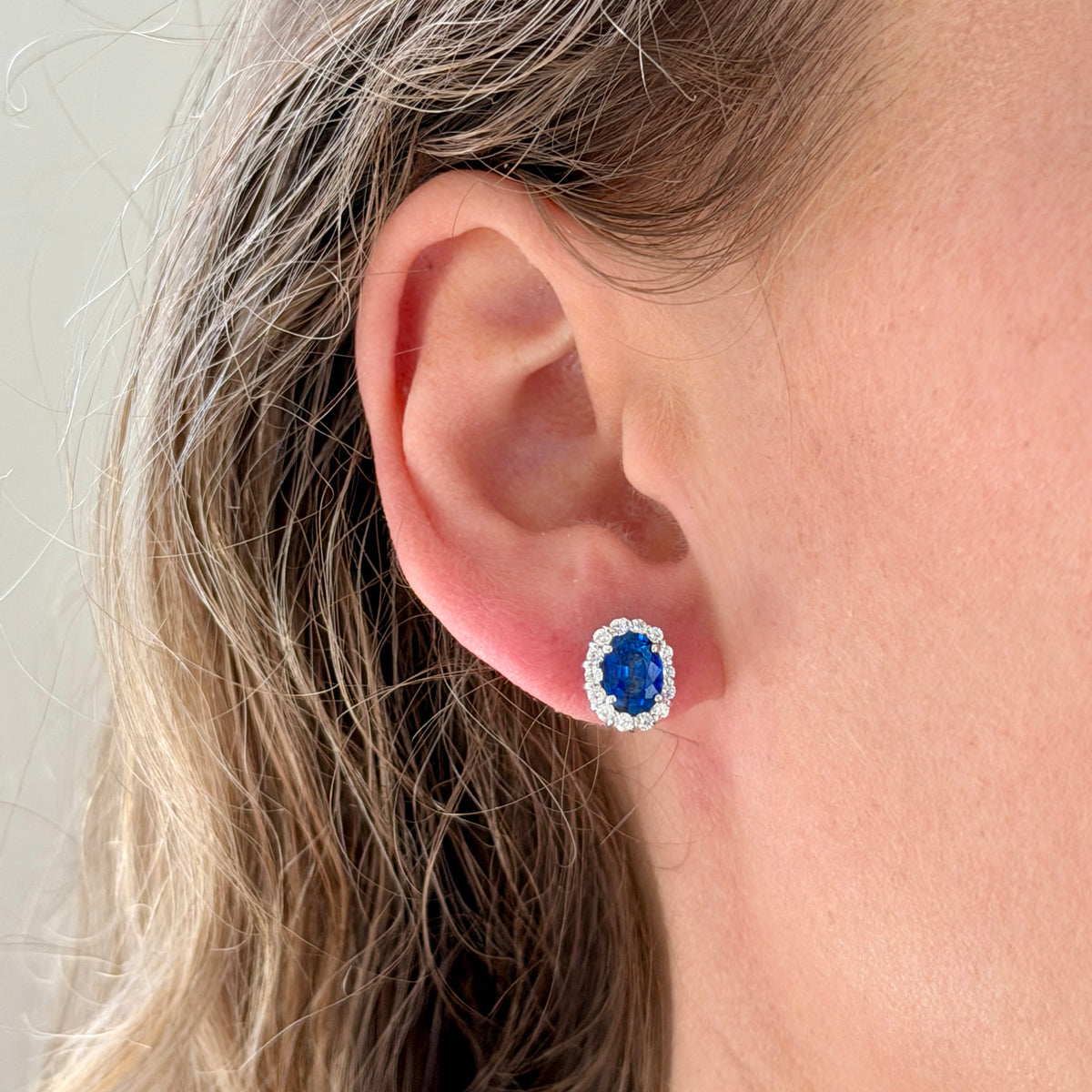 1.77ctw Oval Sapphire & Diamond Cluster 18K Gold Stud Earrings