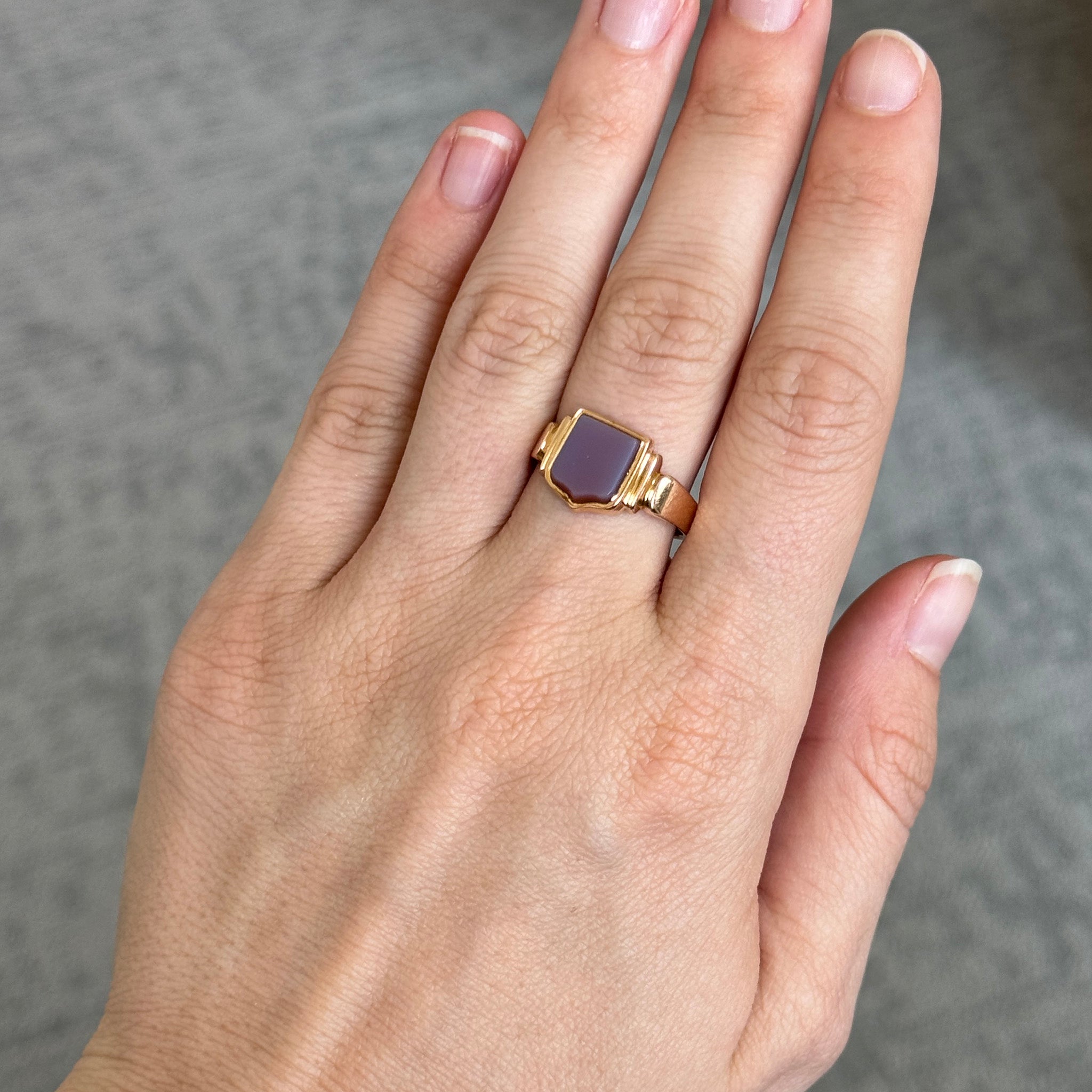 Victorian Carnelian Shield 15K Gold Signet Ring