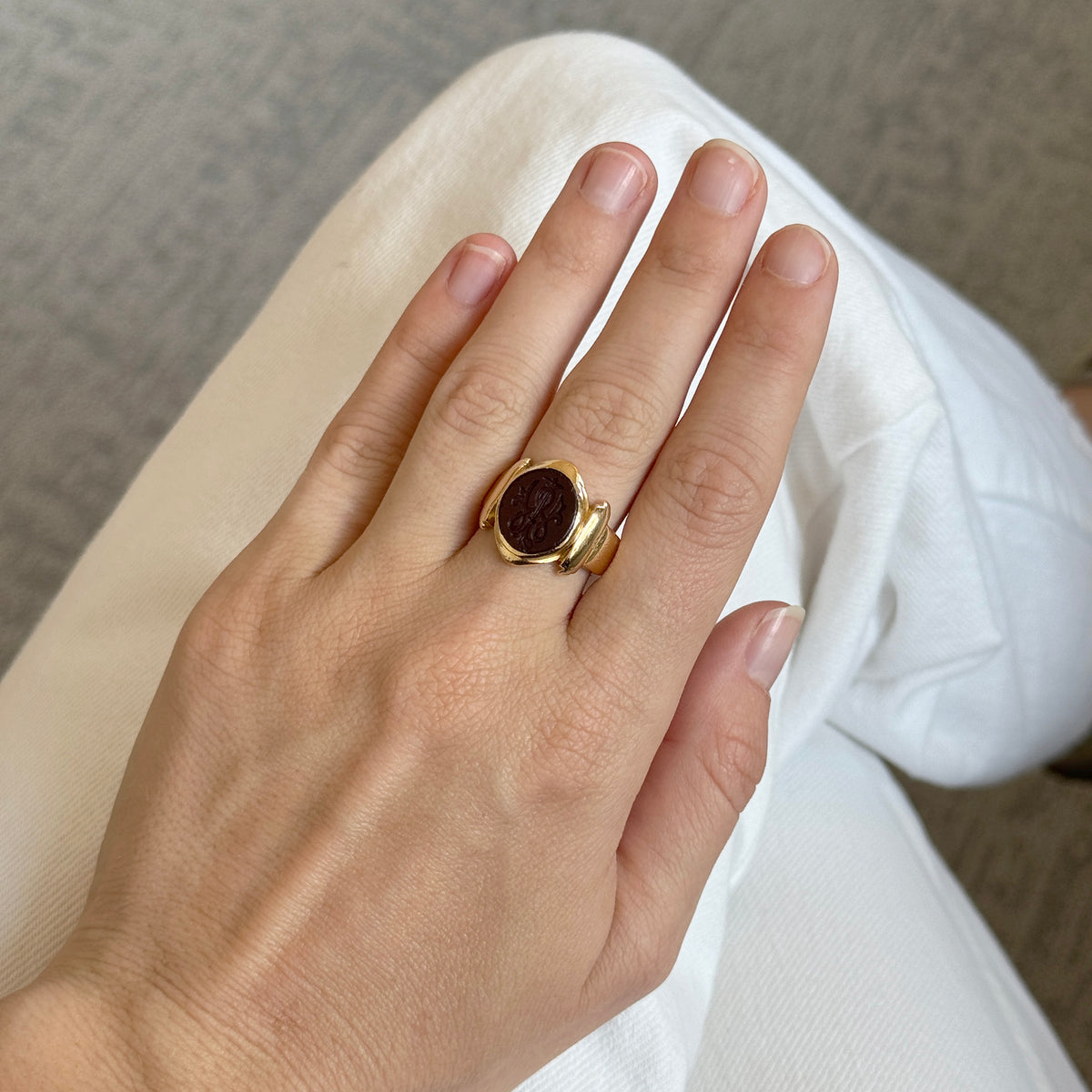 Vintage Carnelian Intaglio 18K Yellow Gold Signet Ring