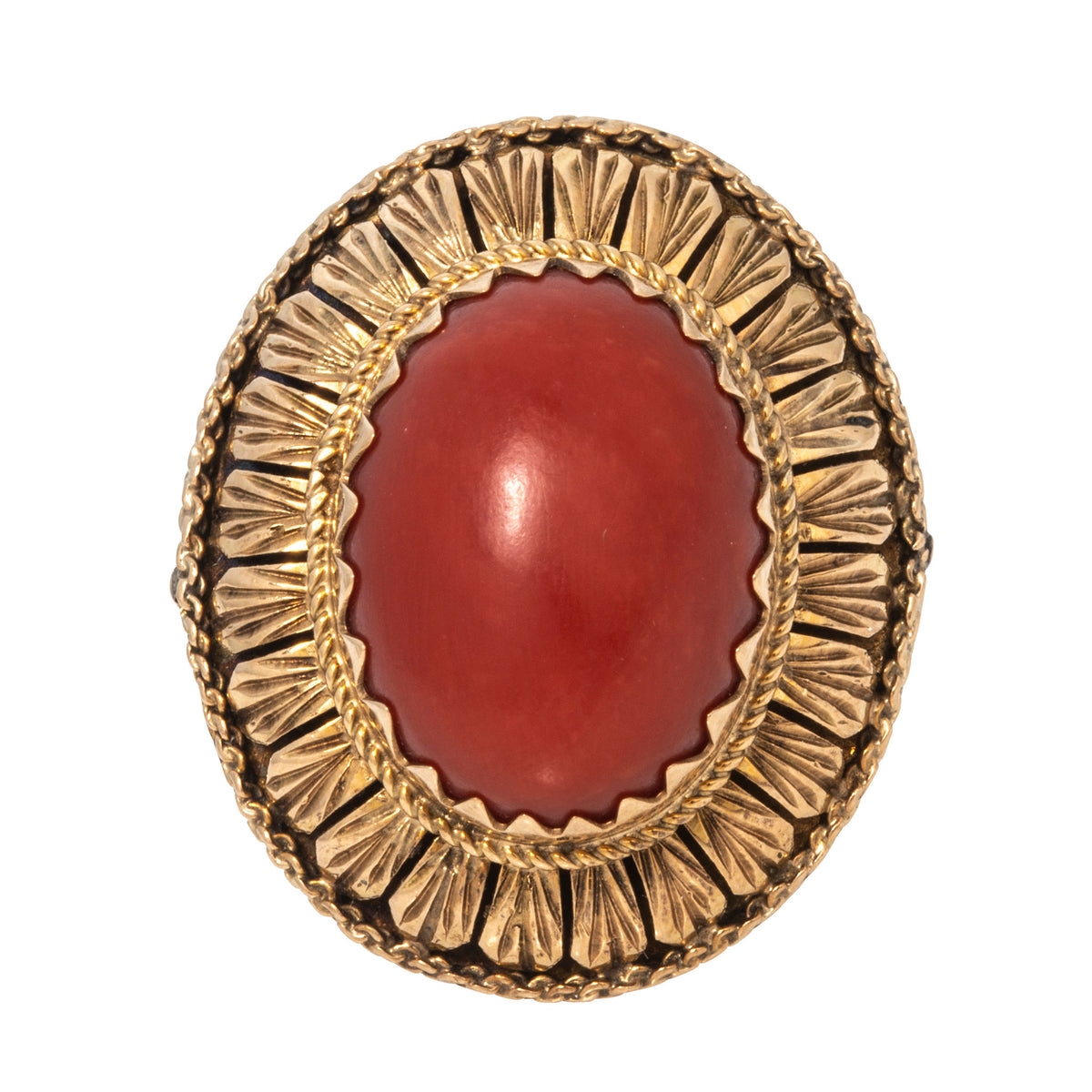 Vintage Coral Cabochon 18K Yellow Gold Ring