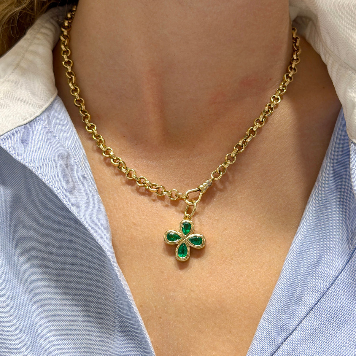 Single Stone Emerald Rosemary Pendant and Single Stone Dahlia with Evren Mini Necklace 17"