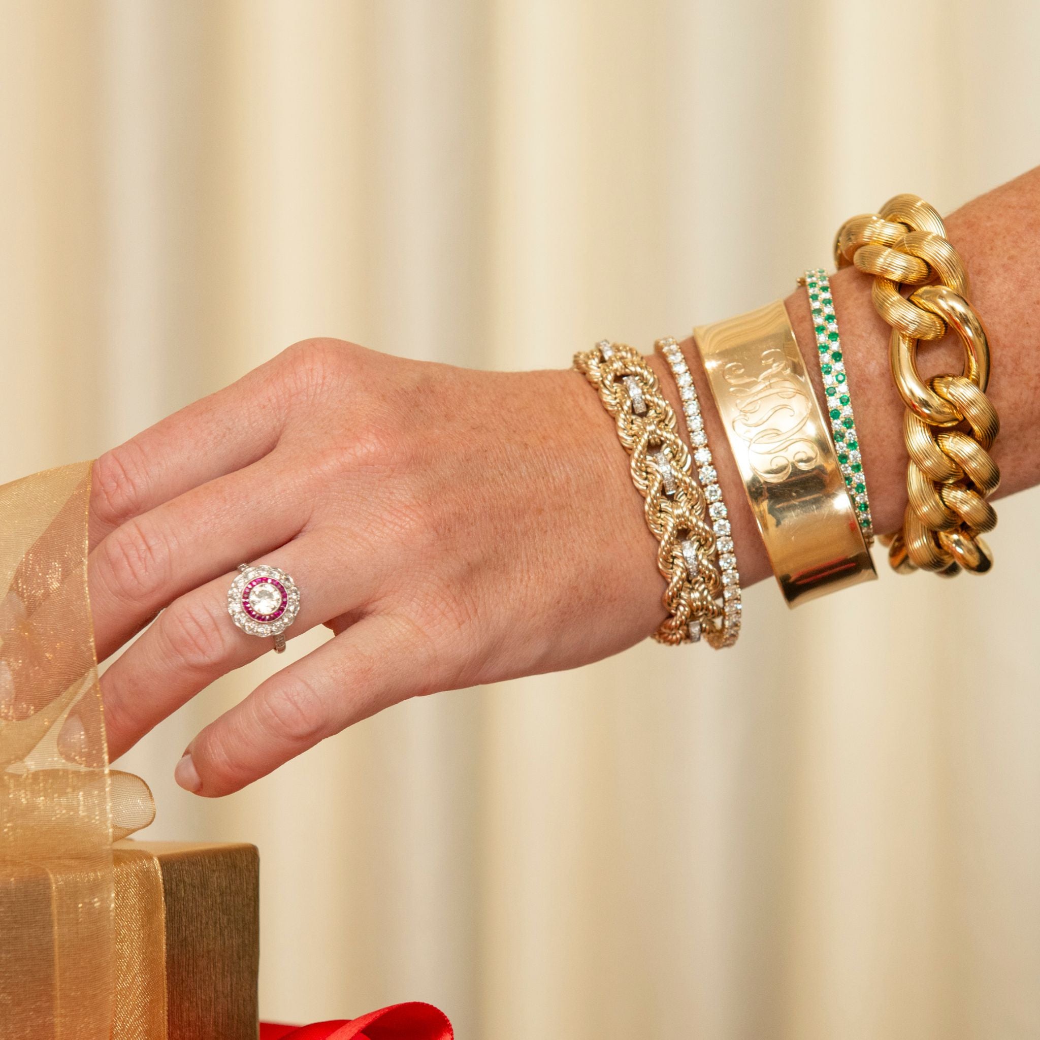 1.6ctw Emerald & 1.5ctw Diamond Pavé 14K Yellow Gold Bangle