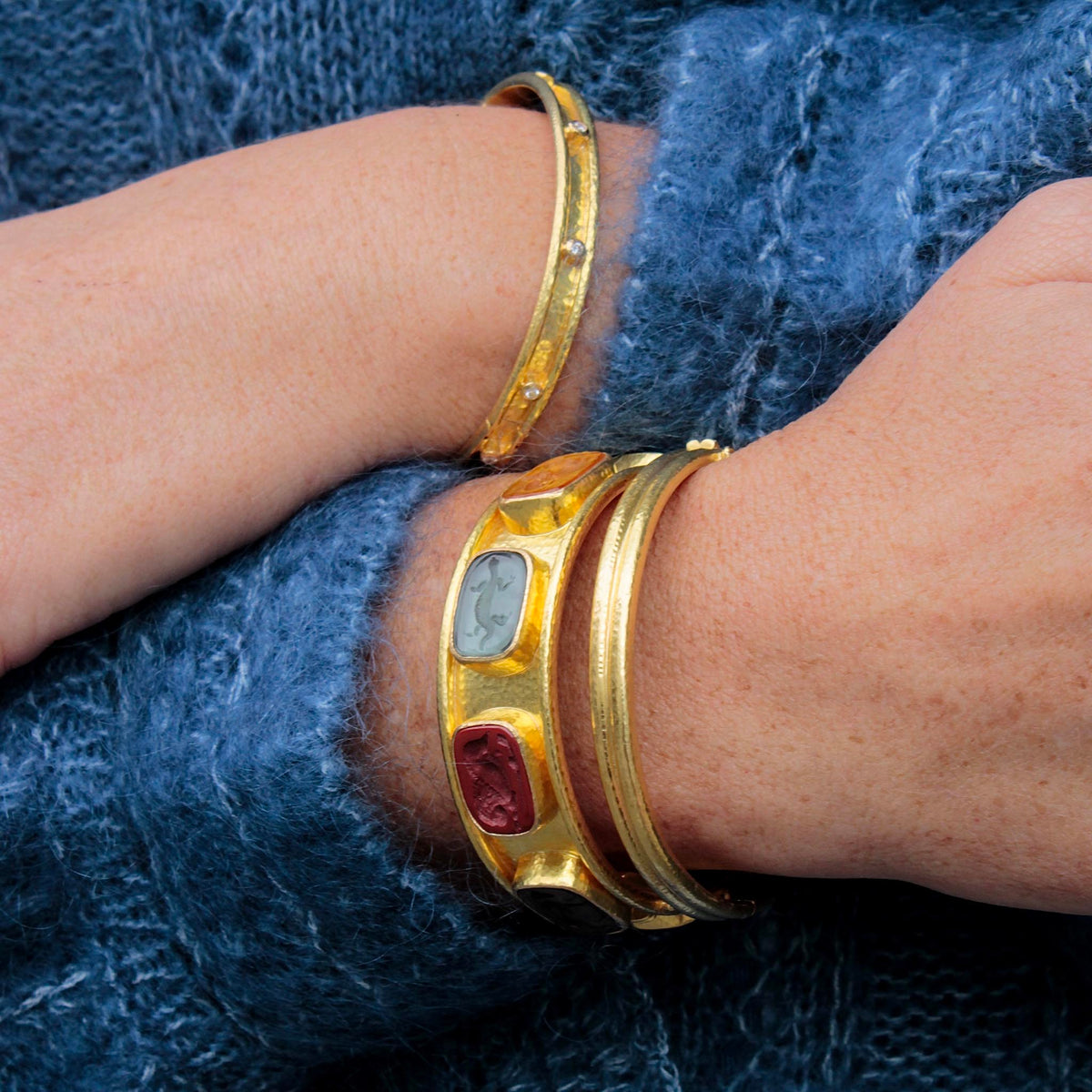 Elizabeth Locke Neutral “Antique Animals” Venetian Glass Bangle