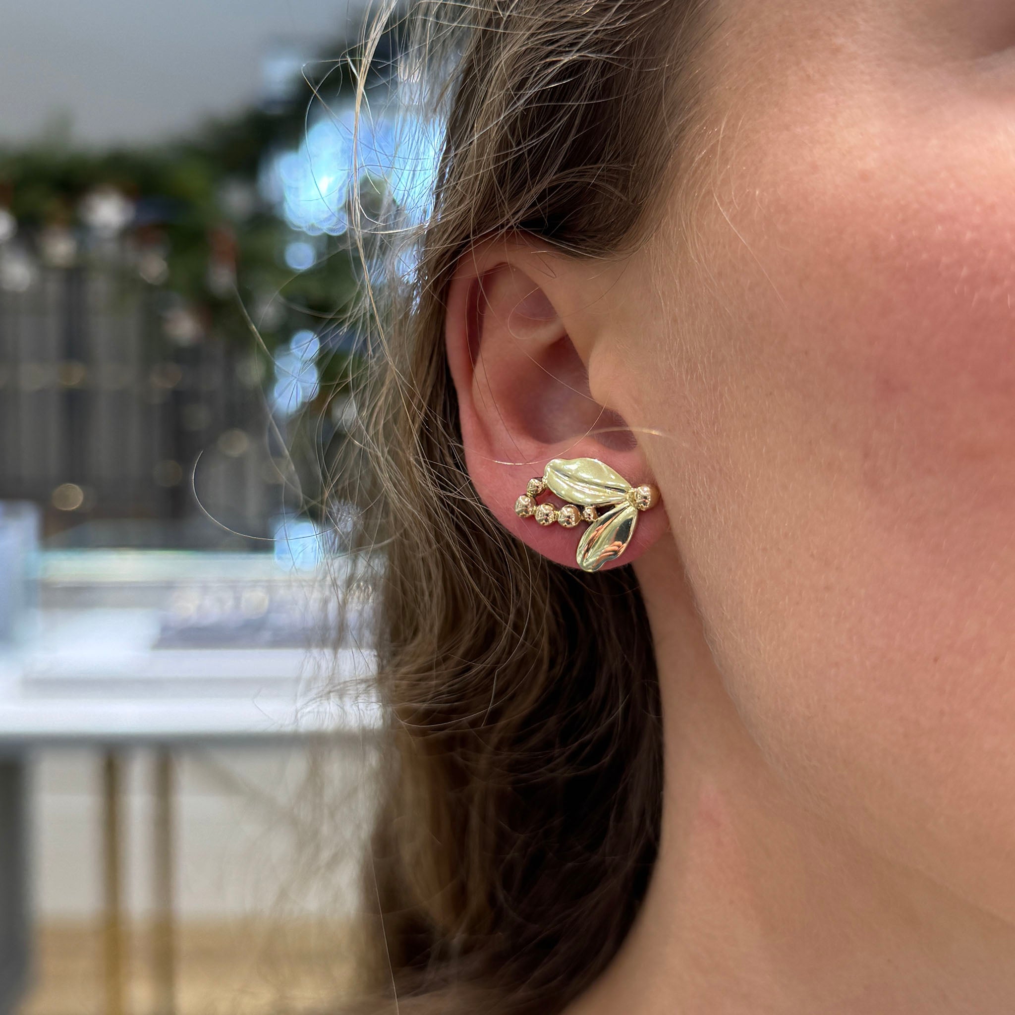 Vintage Tiffany & Co 14K Gold Beaded Leaf Earrings