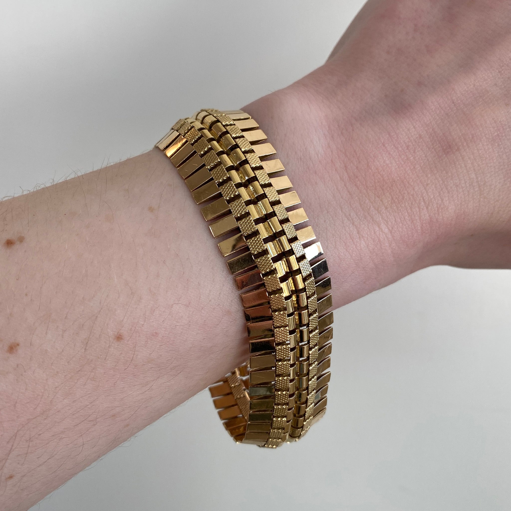 Vintage French 18K Yellow Gold Retro Link Bracelet