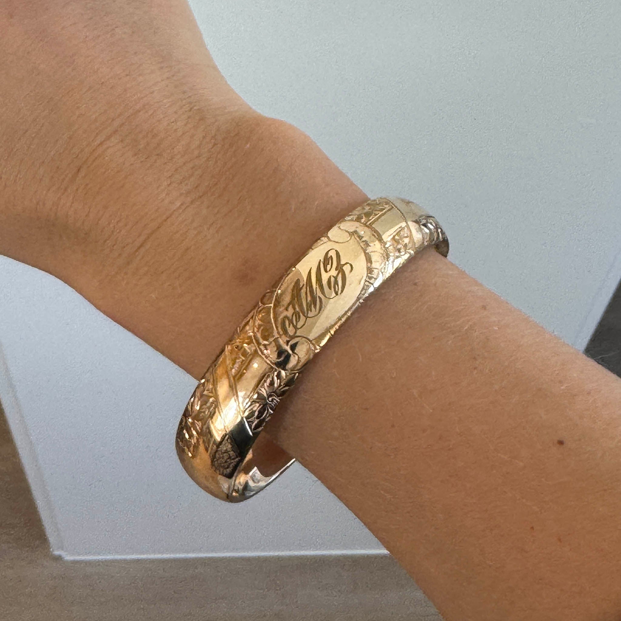 Vintage Floral Gold-Filled Bangle